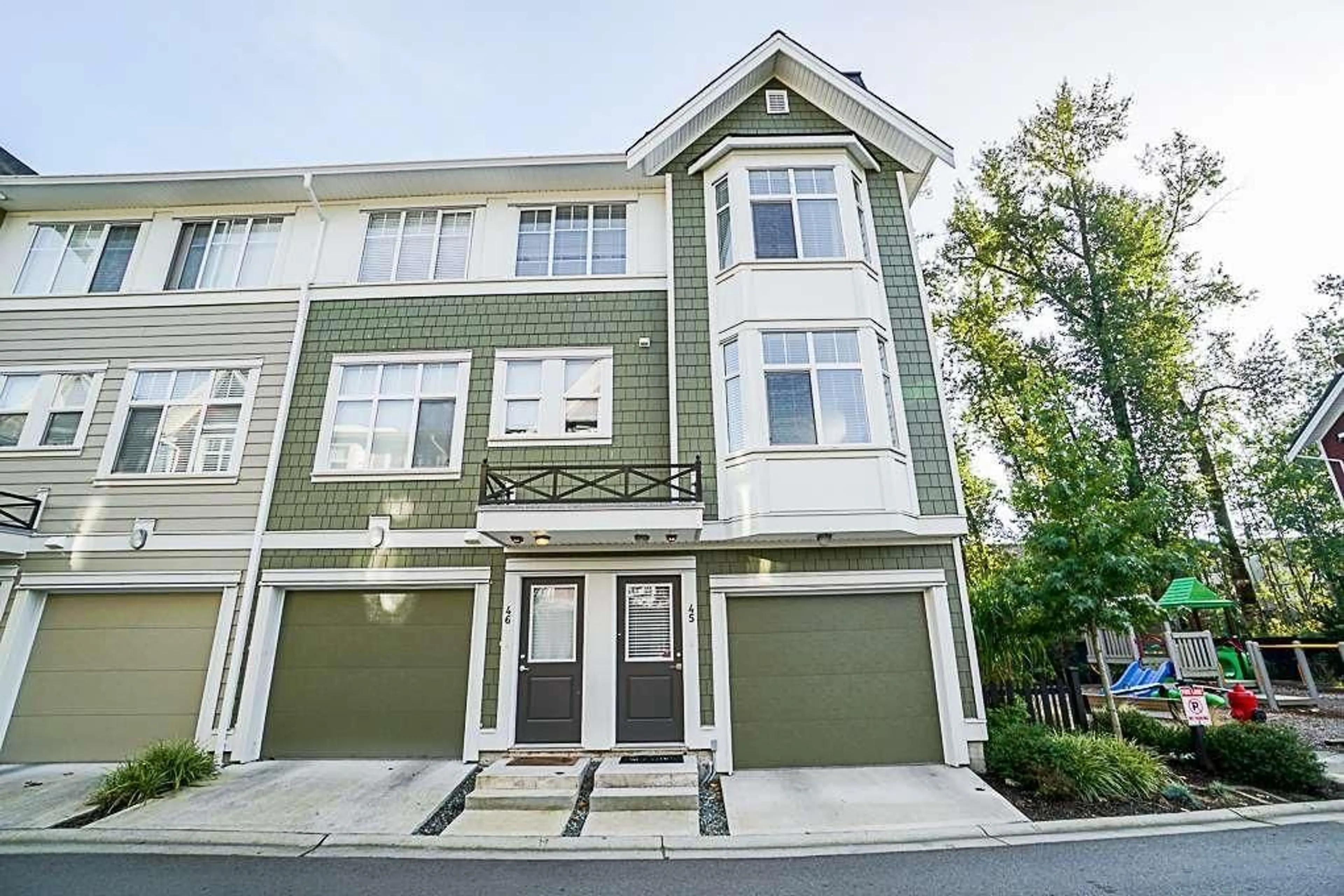 Home with vinyl exterior material, street for 45 - 20852 77A AVENUE, Langley British Columbia V2Y0R8