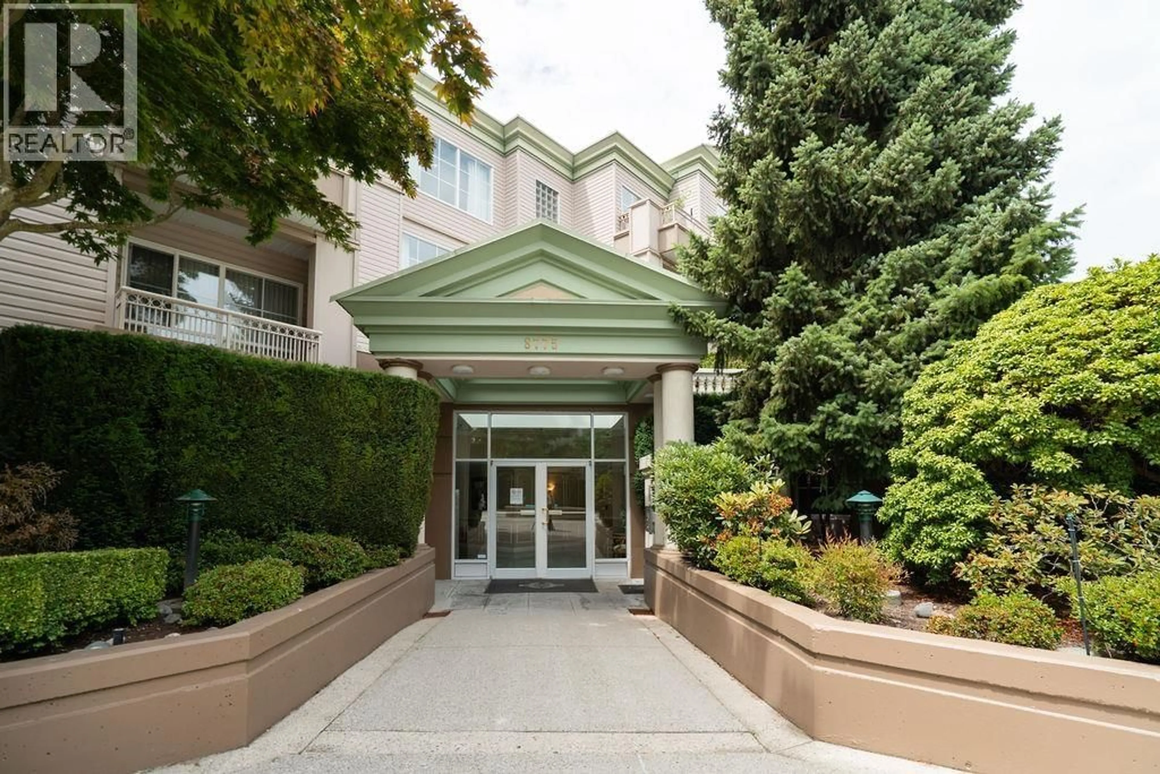 Indoor foyer for 218 - 8775 JONES ROAD, Richmond British Columbia V6Y3Y9