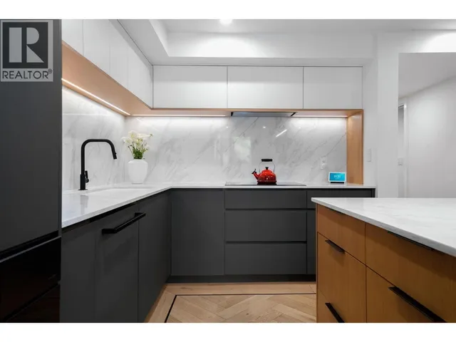 918 HOMER STREET, Vancouver 3