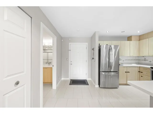 207 - 12083 92A AVENUE, Surrey 4