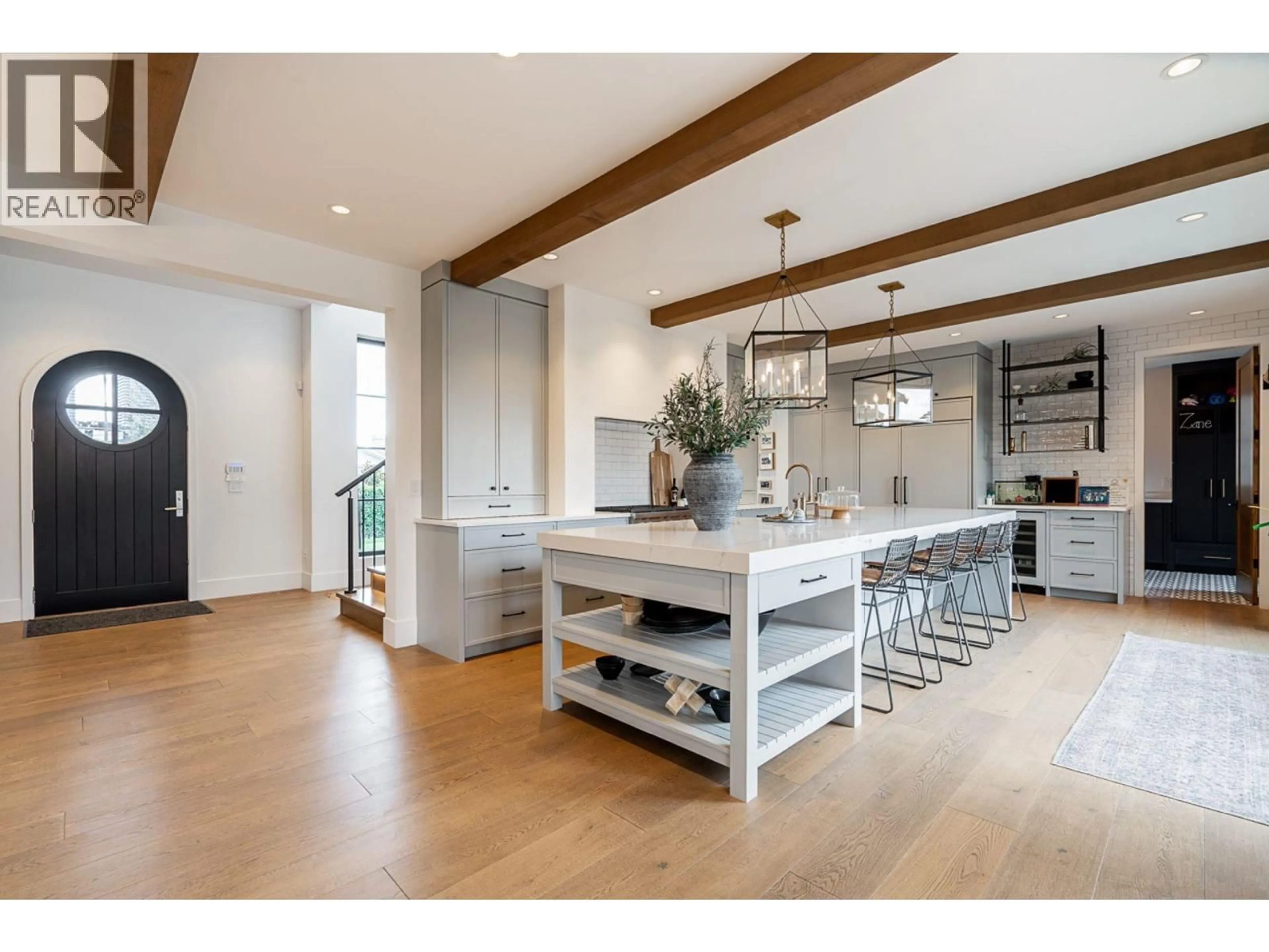 Open concept kitchen, unknown for 4643 MIDLAWN DRIVE, Burnaby British Columbia V5C3P5