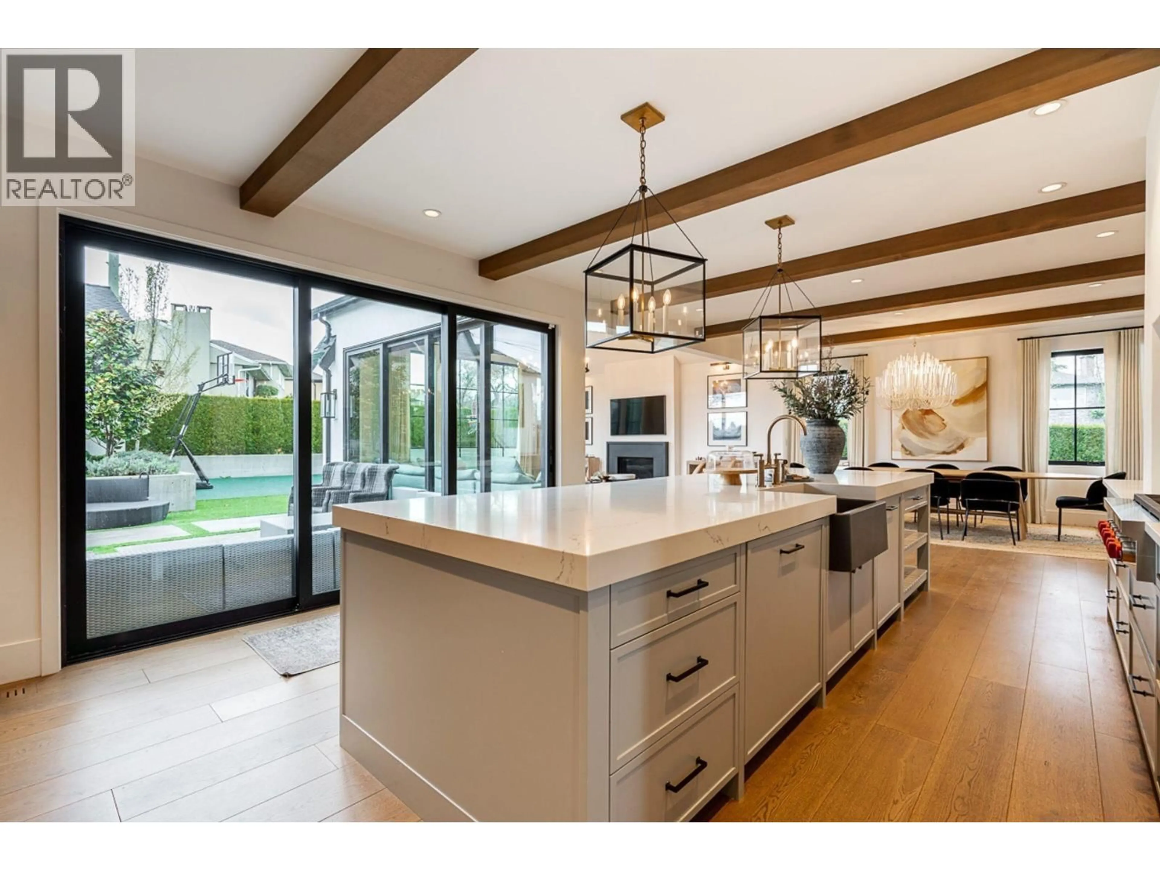 Open concept kitchen, unknown for 4643 MIDLAWN DRIVE, Burnaby British Columbia V5C3P5