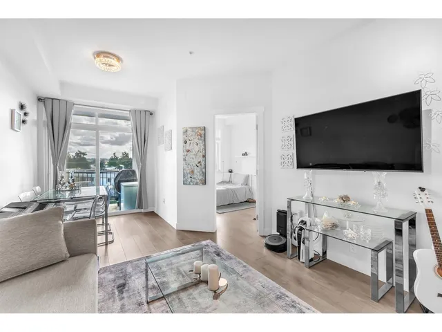 410 - 20696 EASTLEIGH CRESCENT, Langley 2