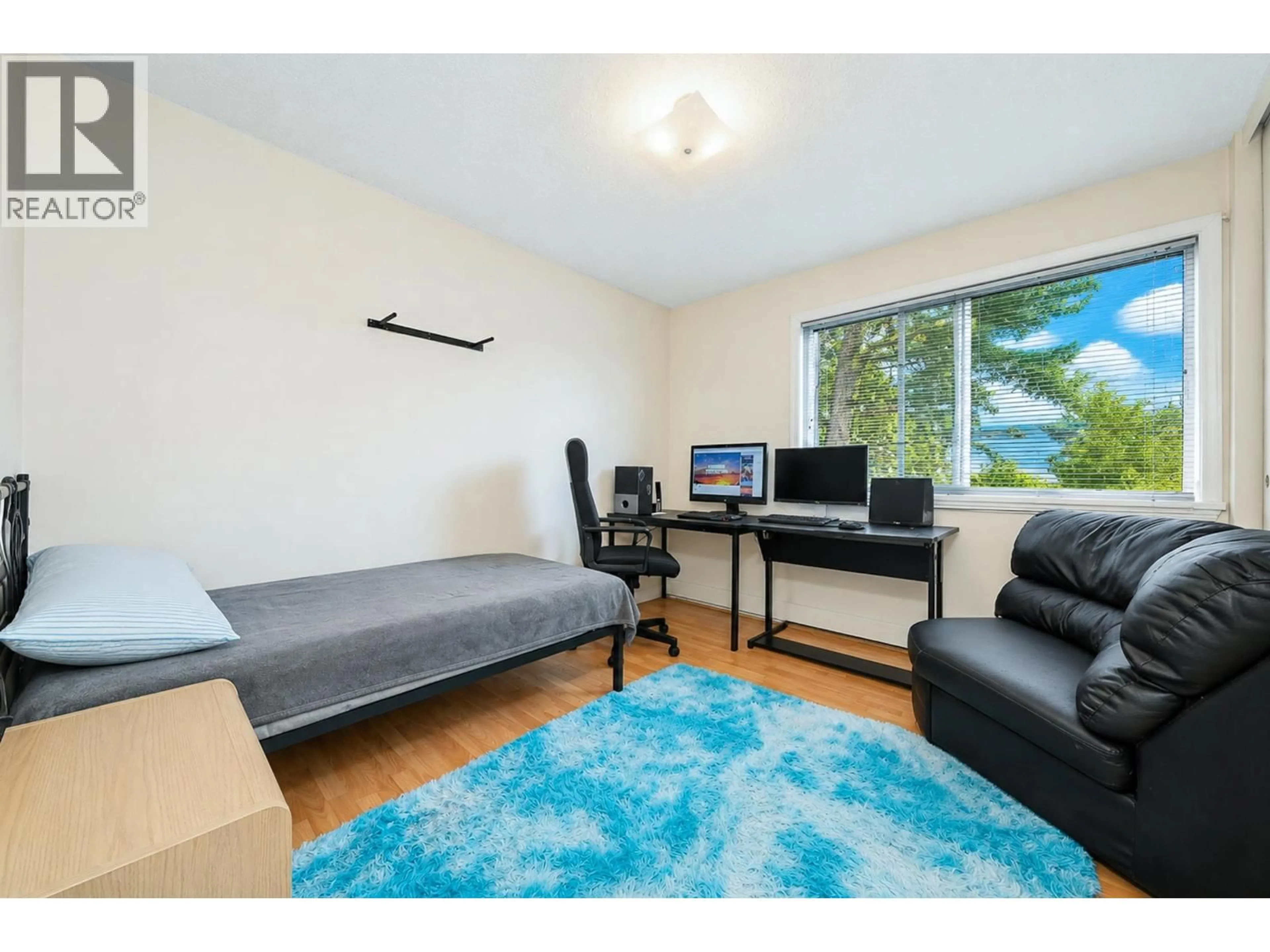 A pic of a room for 306 - 7200 LINDSAY ROAD, Richmond British Columbia V6E1S8