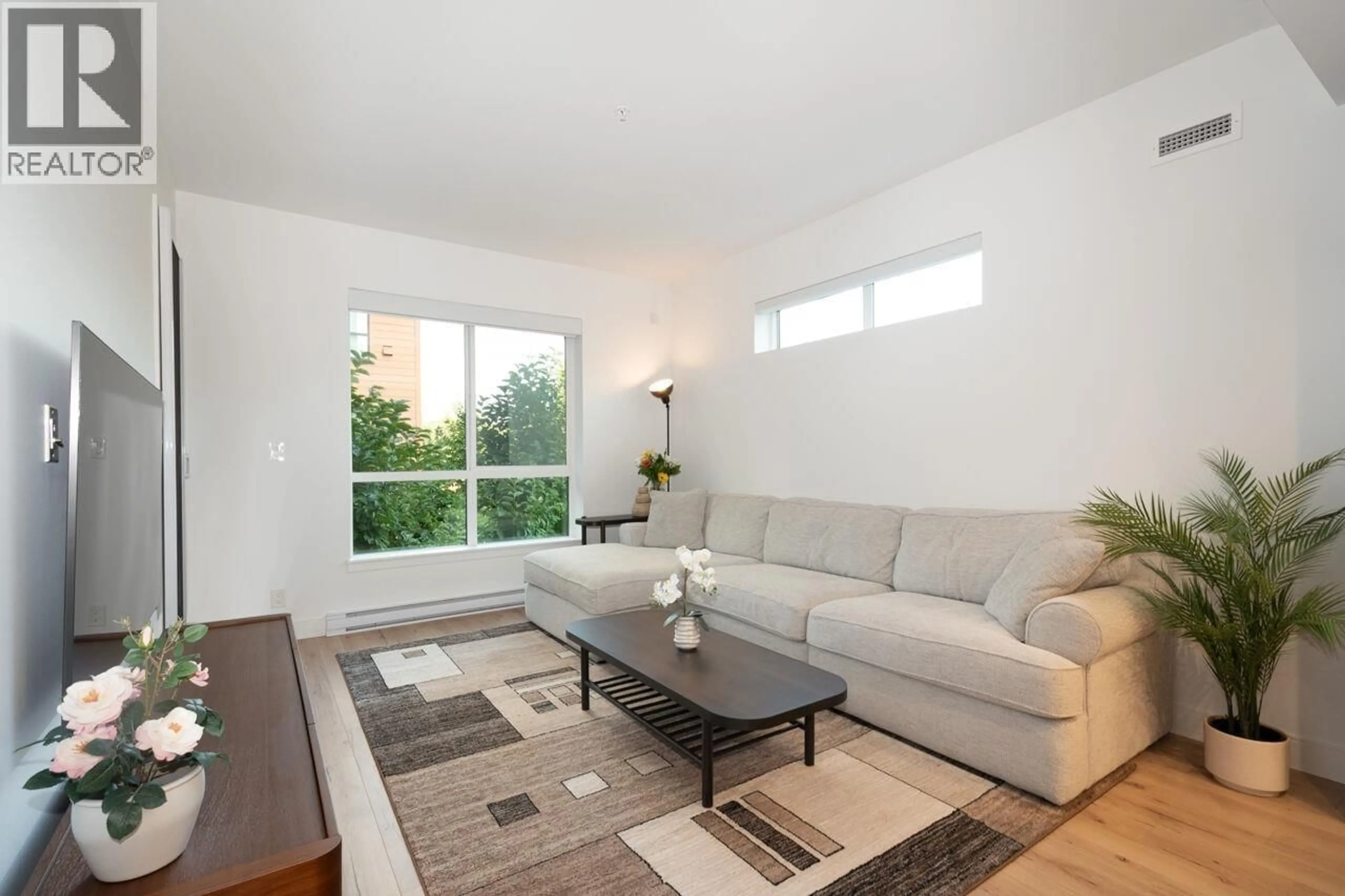 Living room with furniture, unknown for 312 - 55 KLAHANIE DRIVE, Port Moody British Columbia V3H0M9