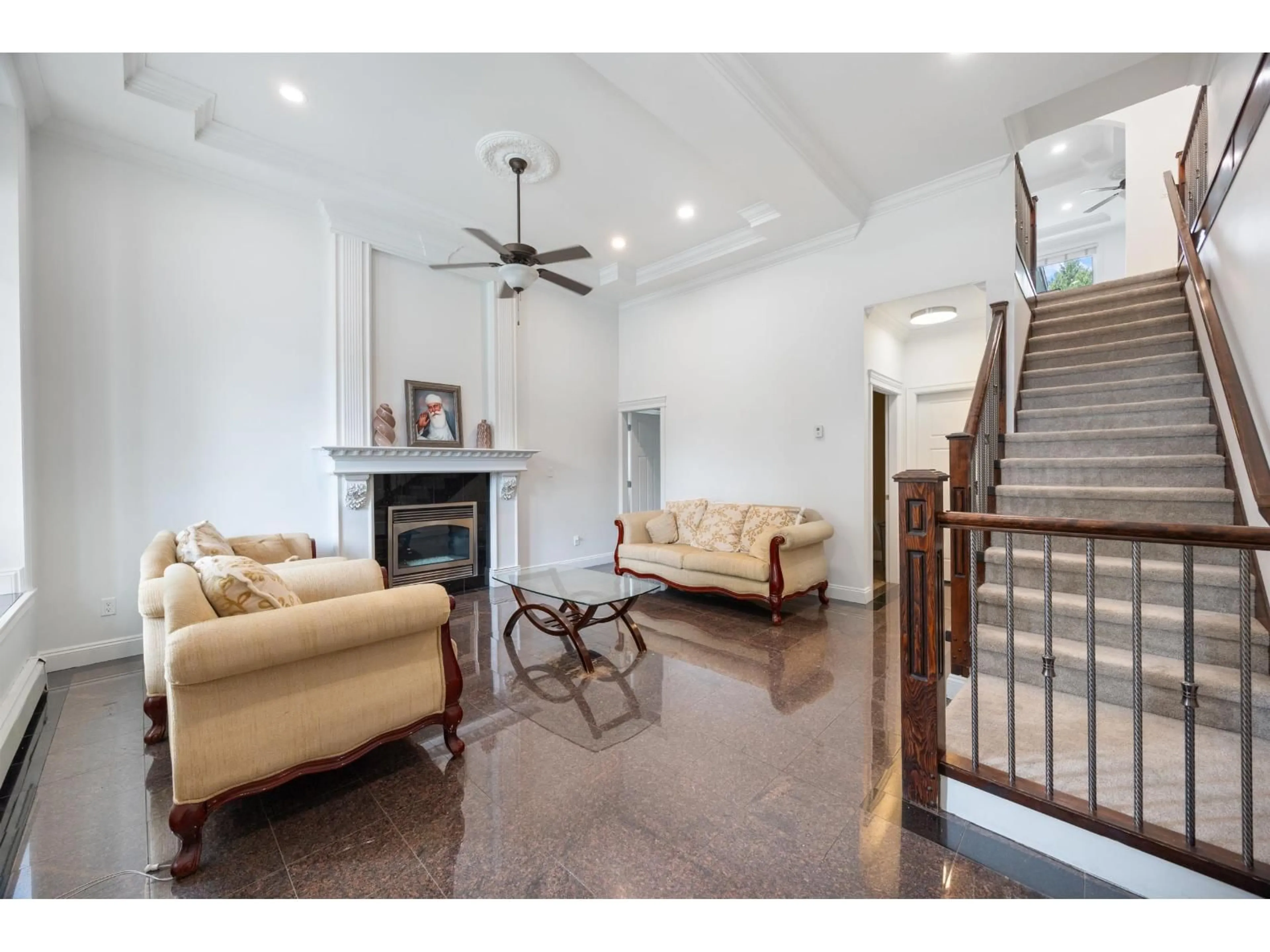 Living room with furniture, unknown for 6477 143 STREET, Surrey British Columbia V3W1T4