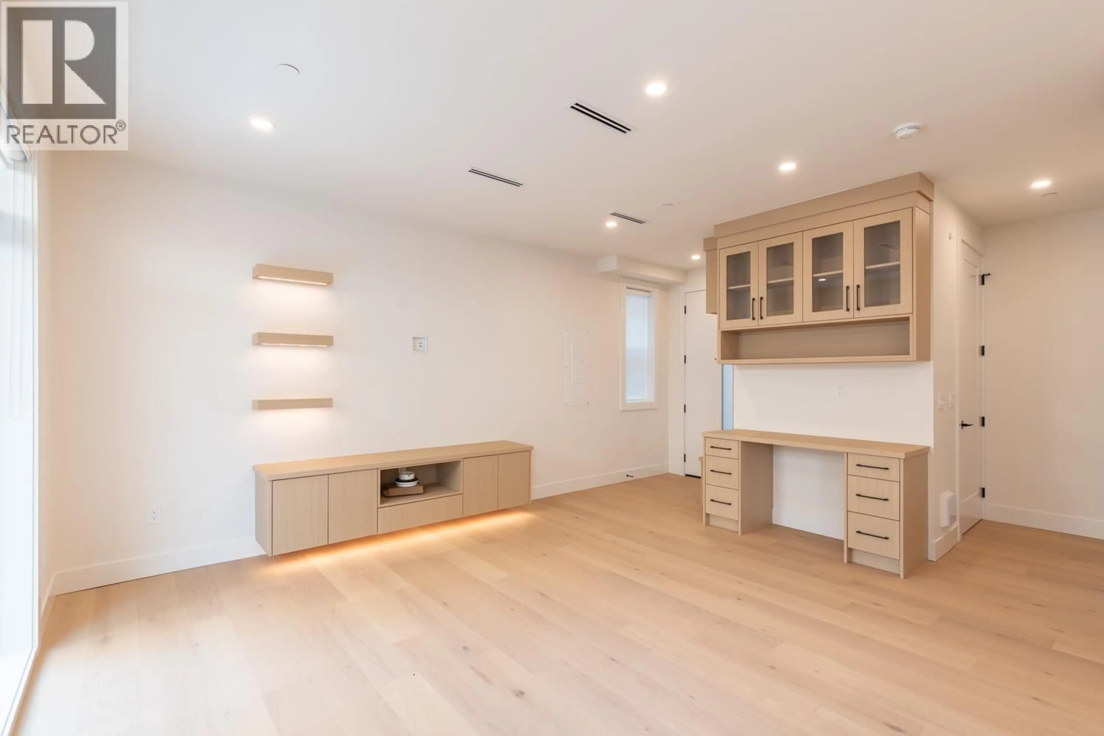 A pic of a room for 2 - 3615 TURNER STREET, Vancouver British Columbia V5K2J2