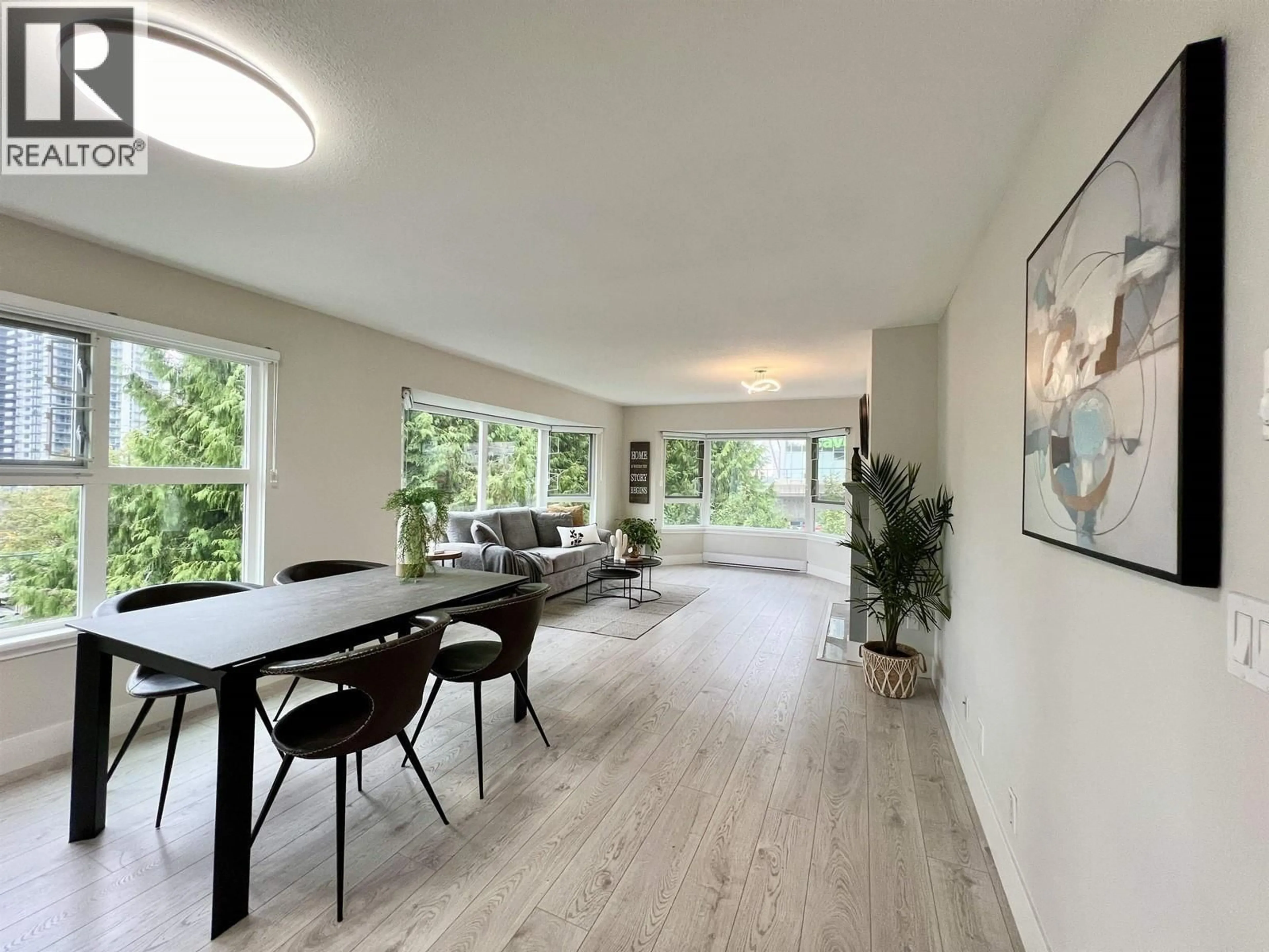Unknown for 201 - 501 COCHRANE AVENUE, Coquitlam British Columbia V3J7W5