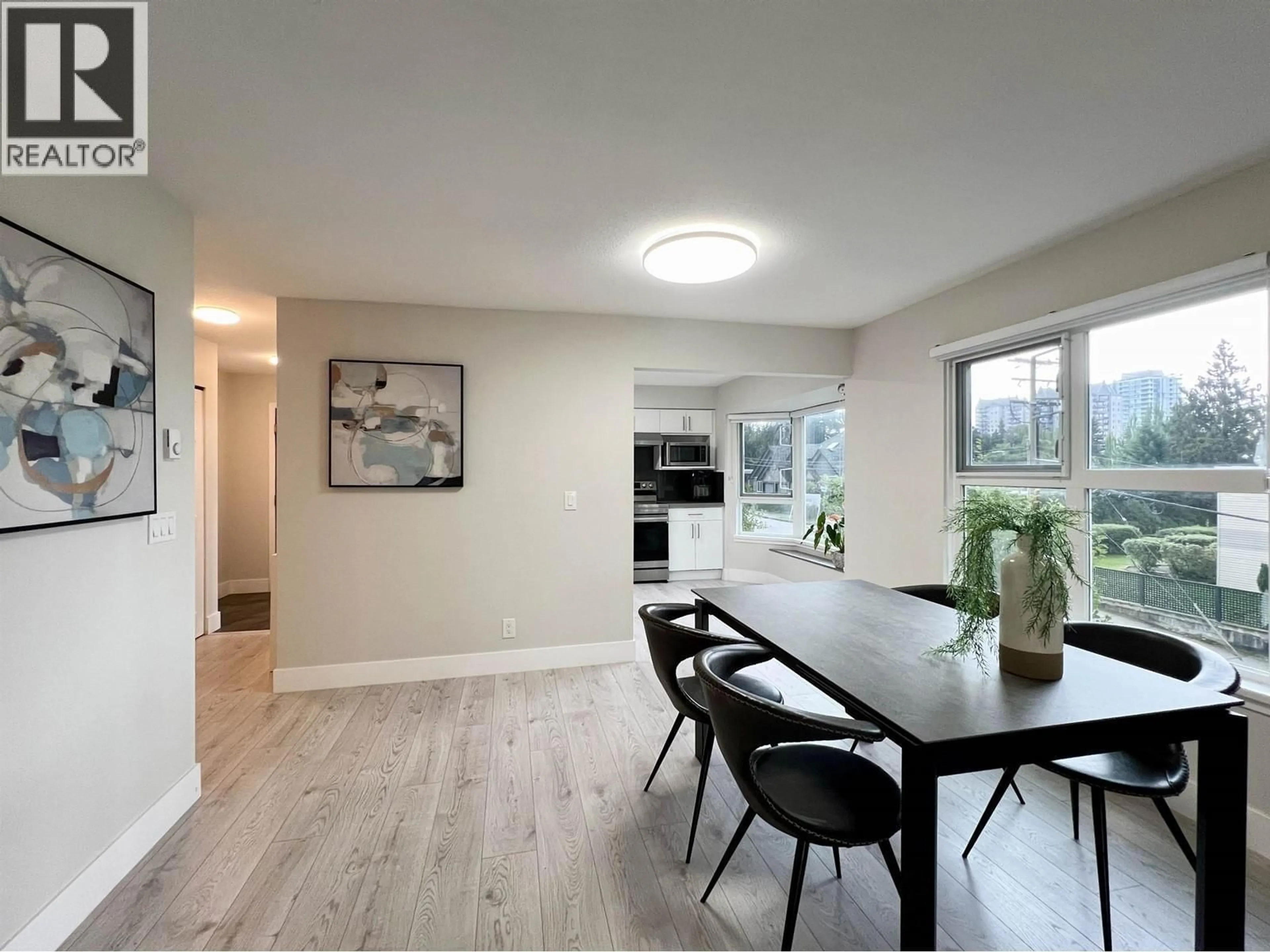 Unknown for 201 - 501 COCHRANE AVENUE, Coquitlam British Columbia V3J7W5