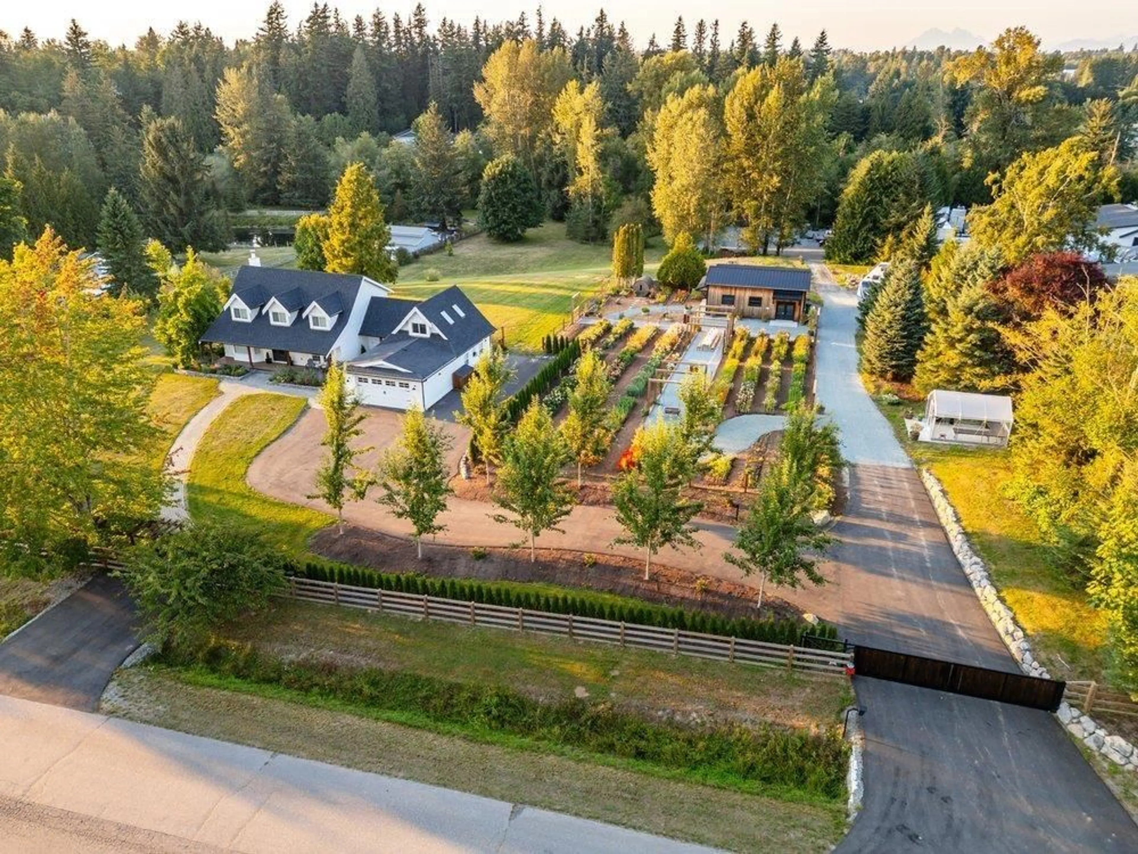 A pic from outside/outdoor area/front of a property/back of a property/a pic from drone, unknown for 23873 12 AVENUE, Langley British Columbia V2Z2Y2