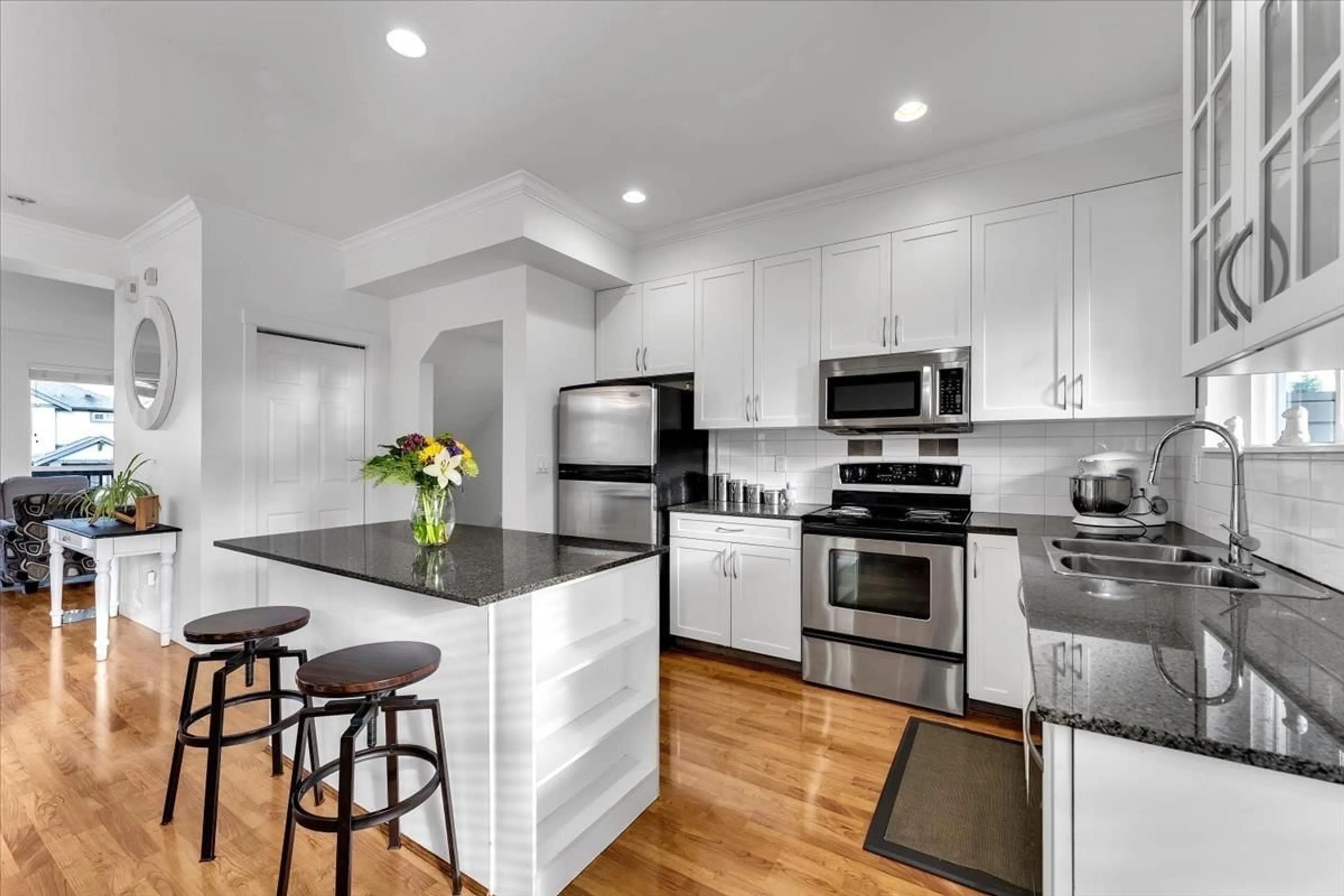 Open concept kitchen, unknown for 26 - 16772 61 AVENUE, Surrey British Columbia V3S4P2