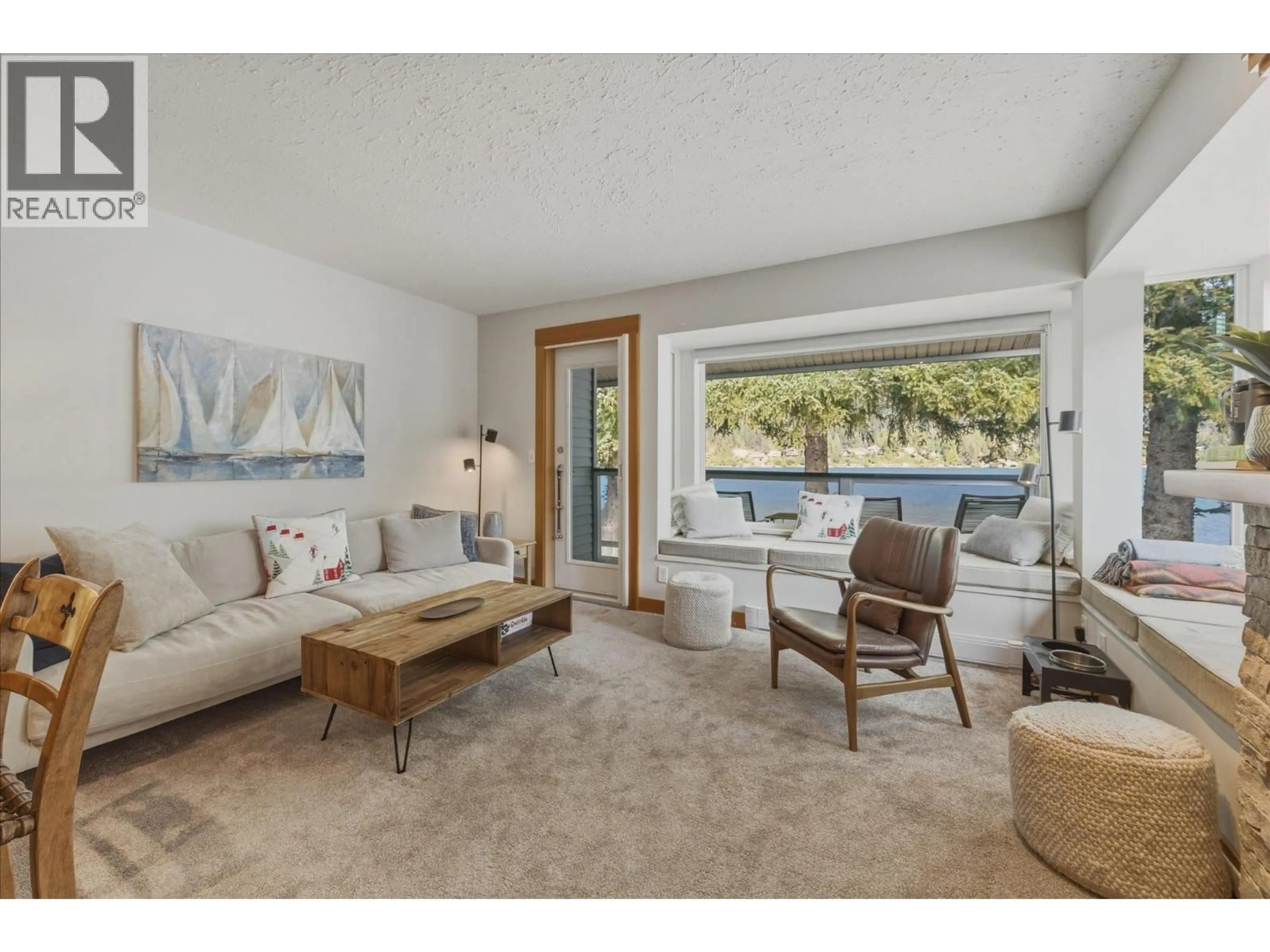 Living room with furniture, unknown for 17 - 3262 ARCHIBALD WAY, Whistler British Columbia V8E0T3