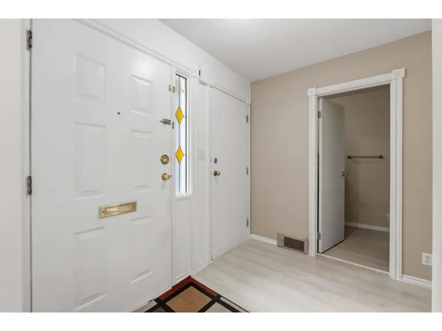 2 - 10094 154 STREET, Surrey 2