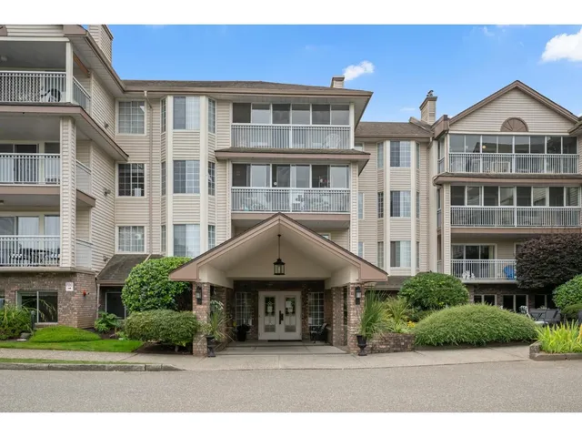 201 - 2491 GLADWIN ROAD, Abbotsford 2