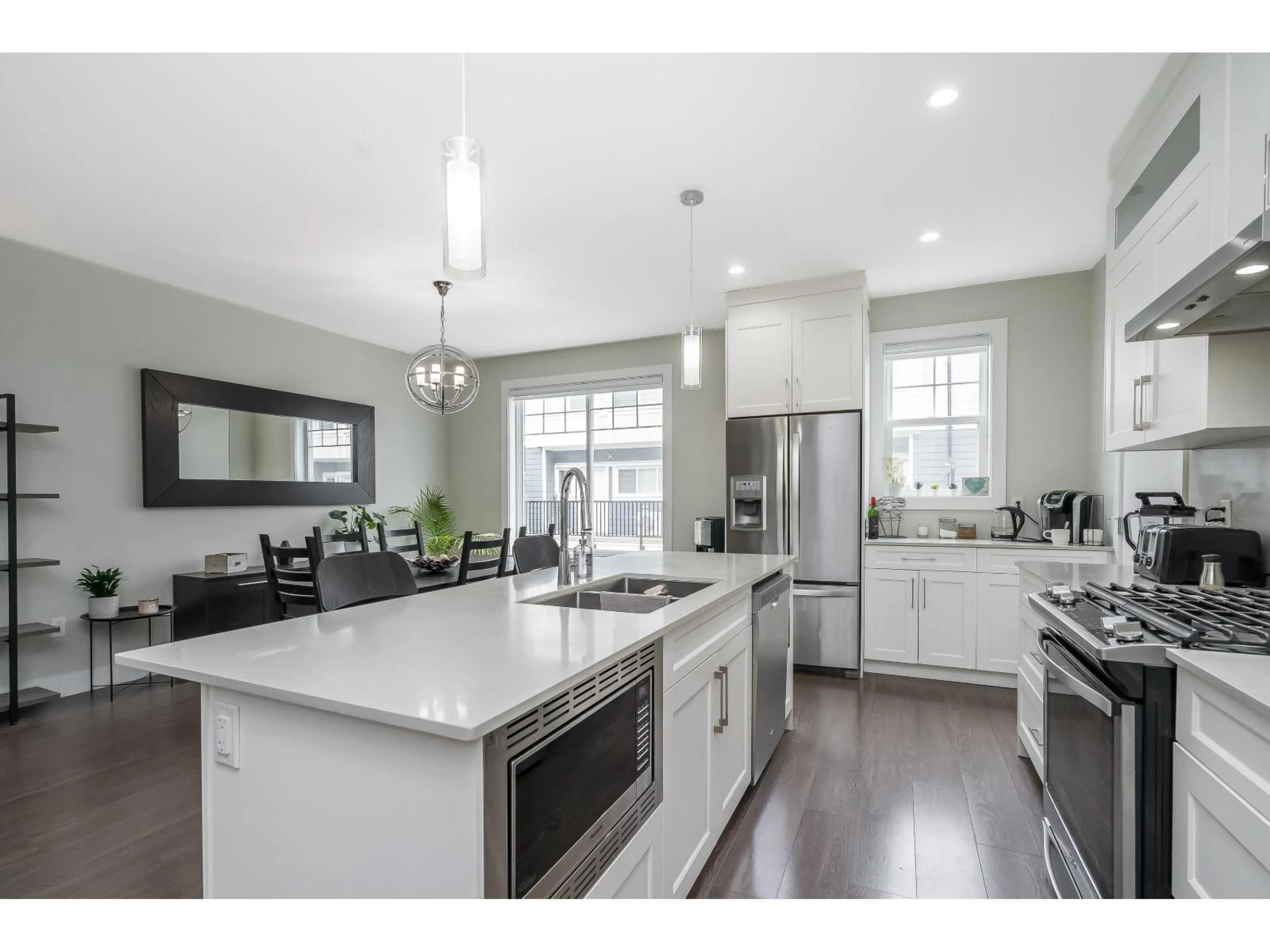 Open concept kitchen, unknown for 31 - 19501 74 AVENUE, Surrey British Columbia V4N6V7