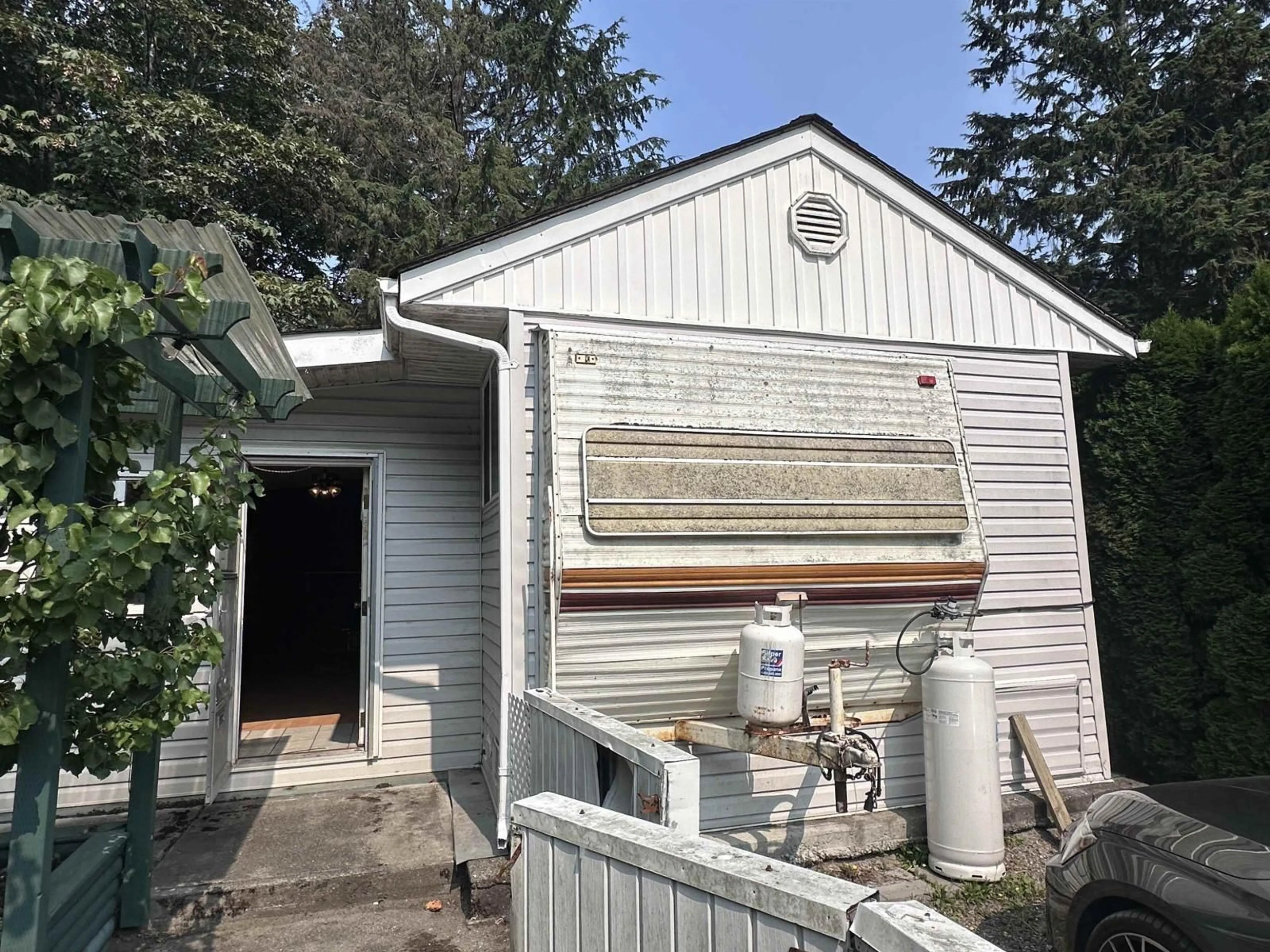 Home with vinyl exterior material, street for 43 - 1650 COLUMBIA VALLEY ROAD, Columbia Valley British Columbia V2R4X4