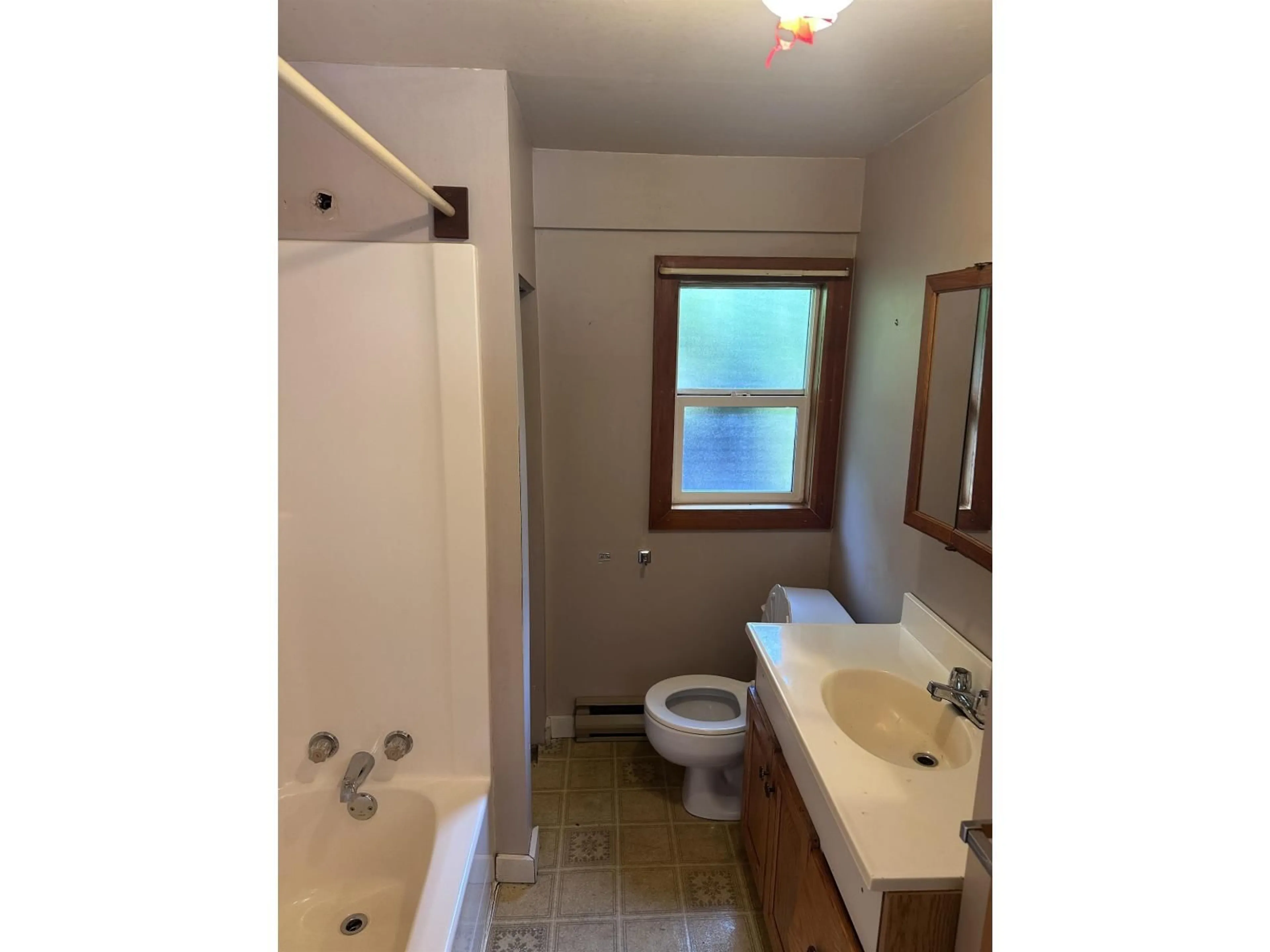 Standard bathroom, unknown for 43 - 1650 COLUMBIA VALLEY ROAD, Columbia Valley British Columbia V2R4X4