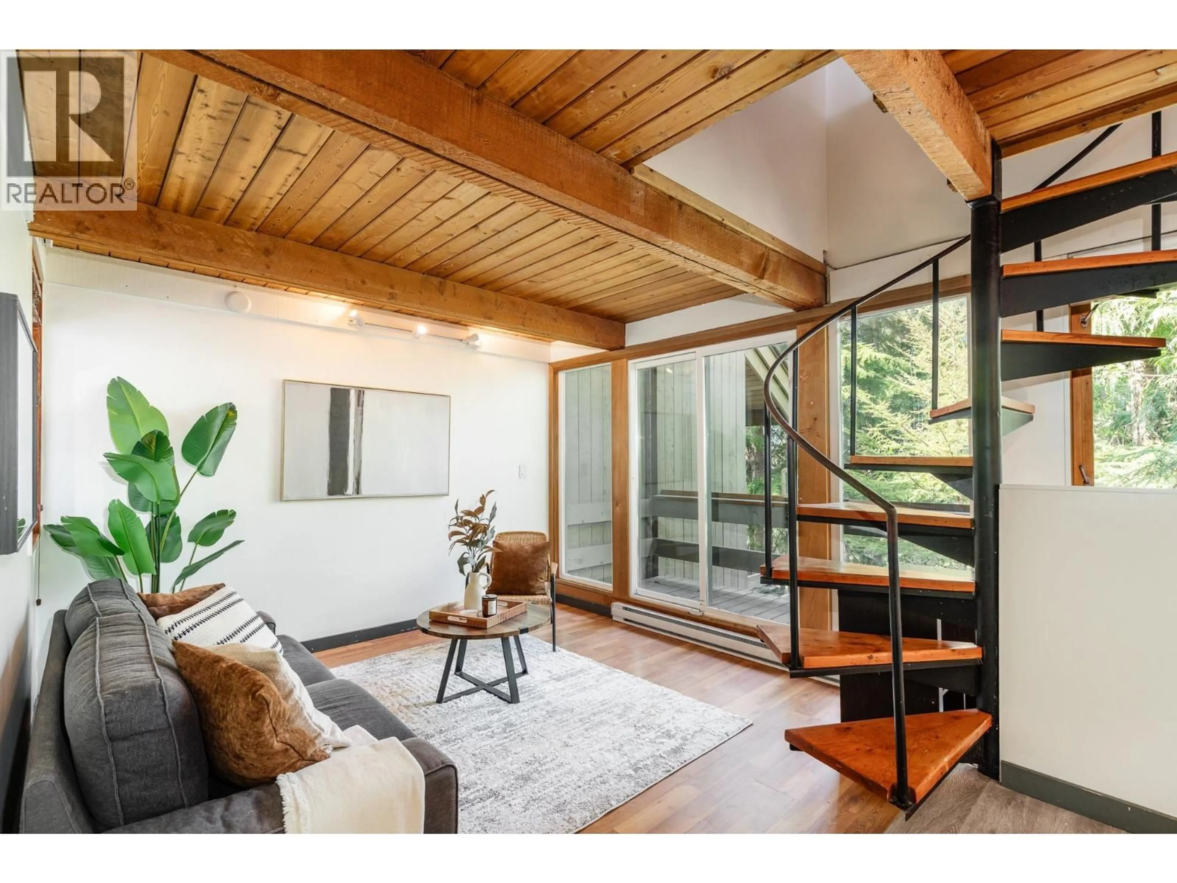 Indoor entryway for 12 - 2301 CAVENDISH WAY, Whistler British Columbia V8E0A6
