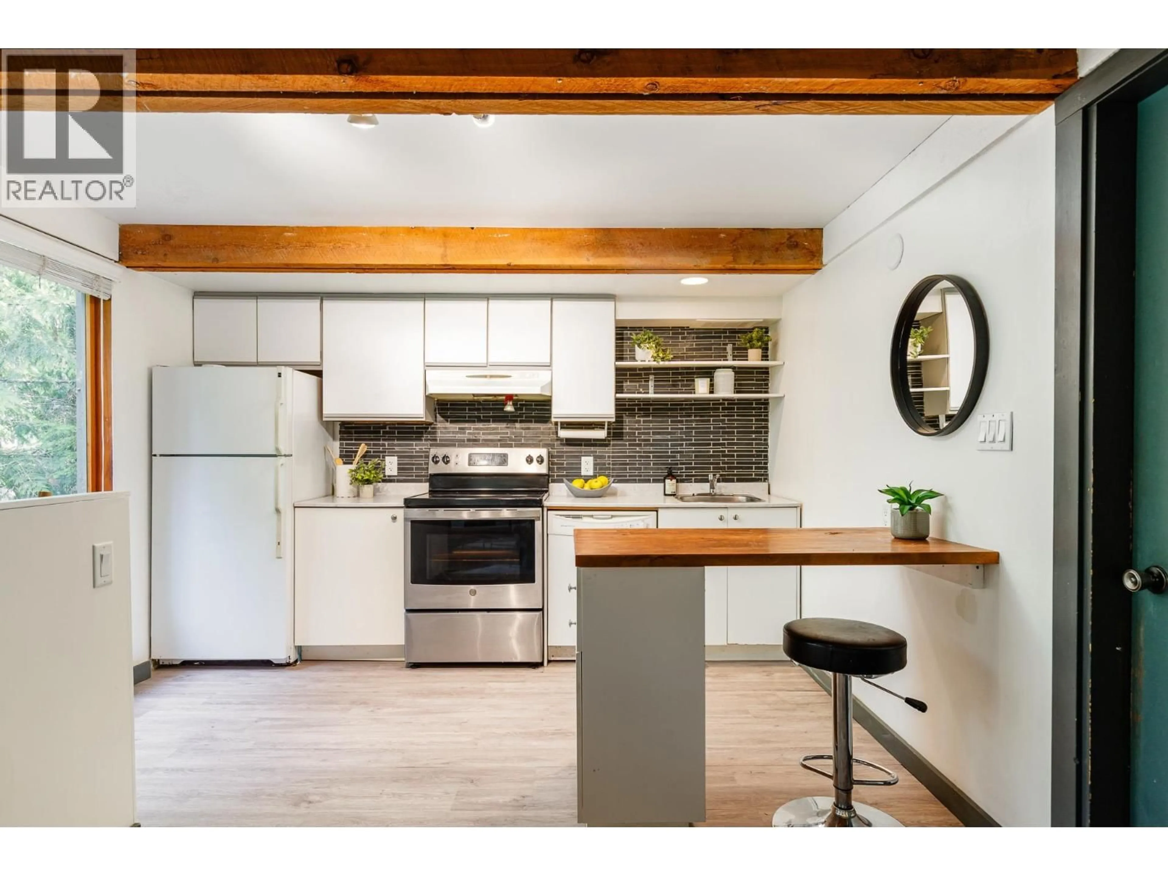 Open concept kitchen, unknown for 12 - 2301 CAVENDISH WAY, Whistler British Columbia V8E0A6