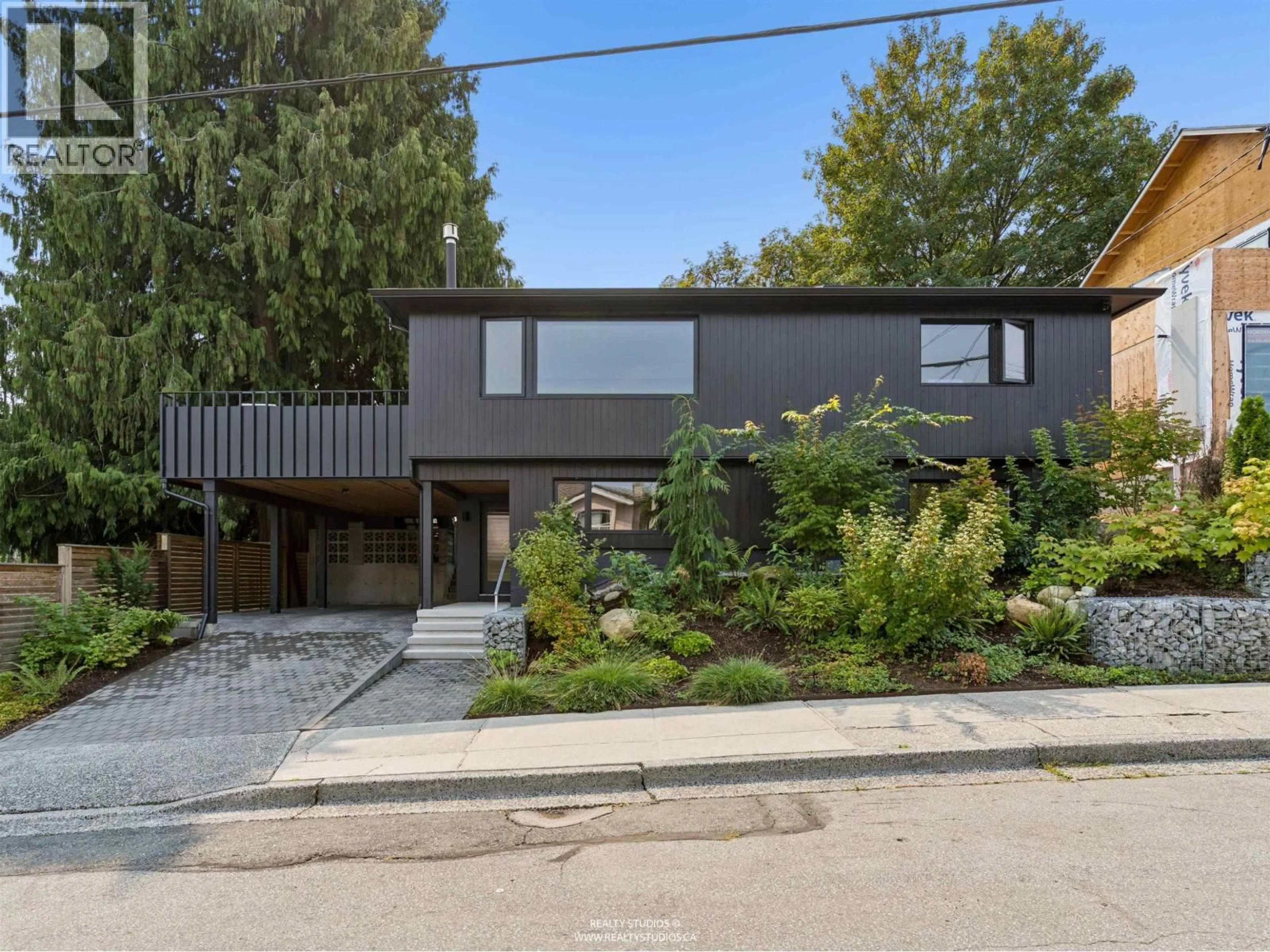 Home with brick exterior material, street for 476 29TH AVENUE, Vancouver British Columbia V5V2R7