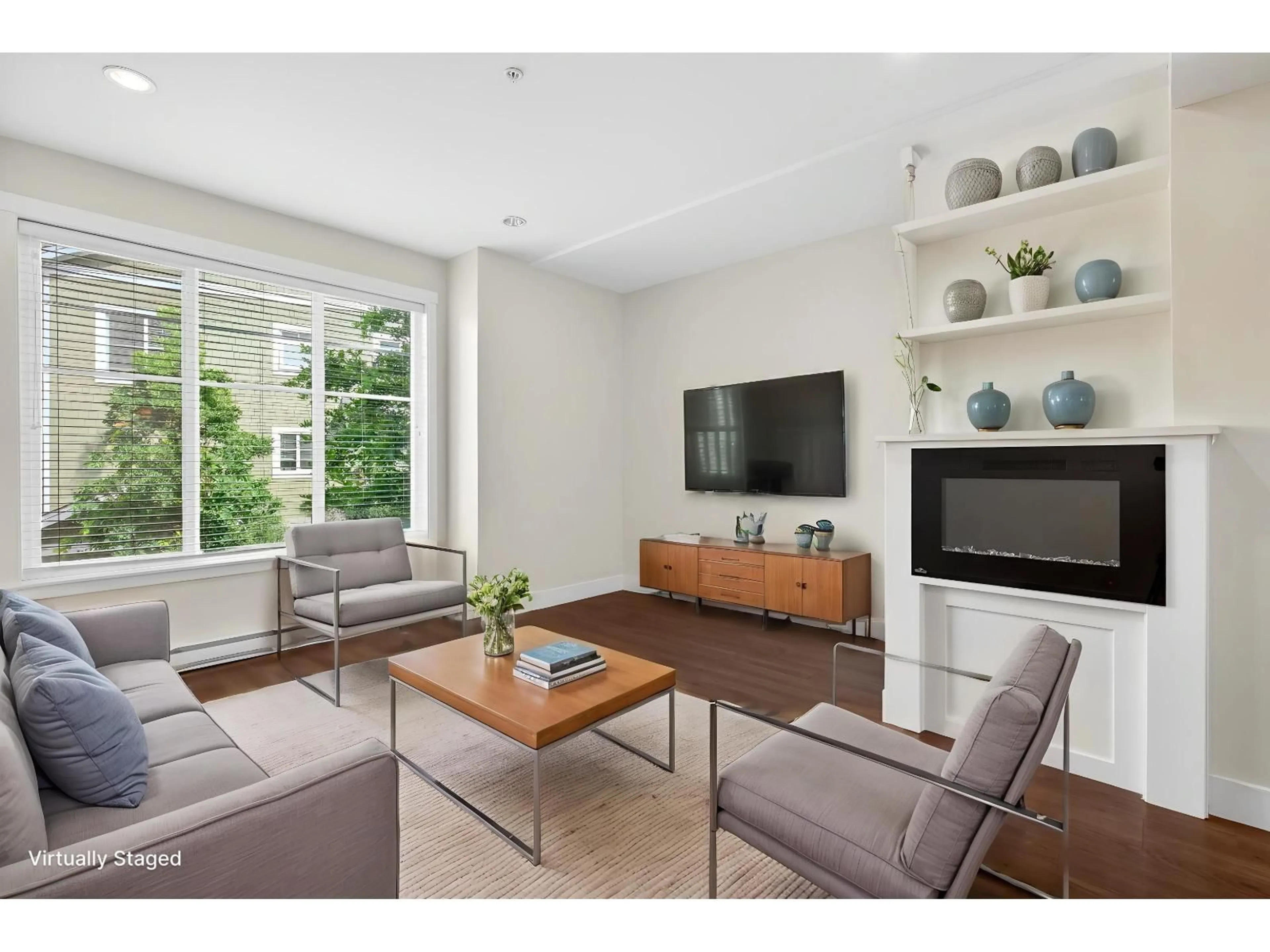 Living room with furniture, unknown for 34 - 21150 76A AVENUE, Langley British Columbia V2Y0V9