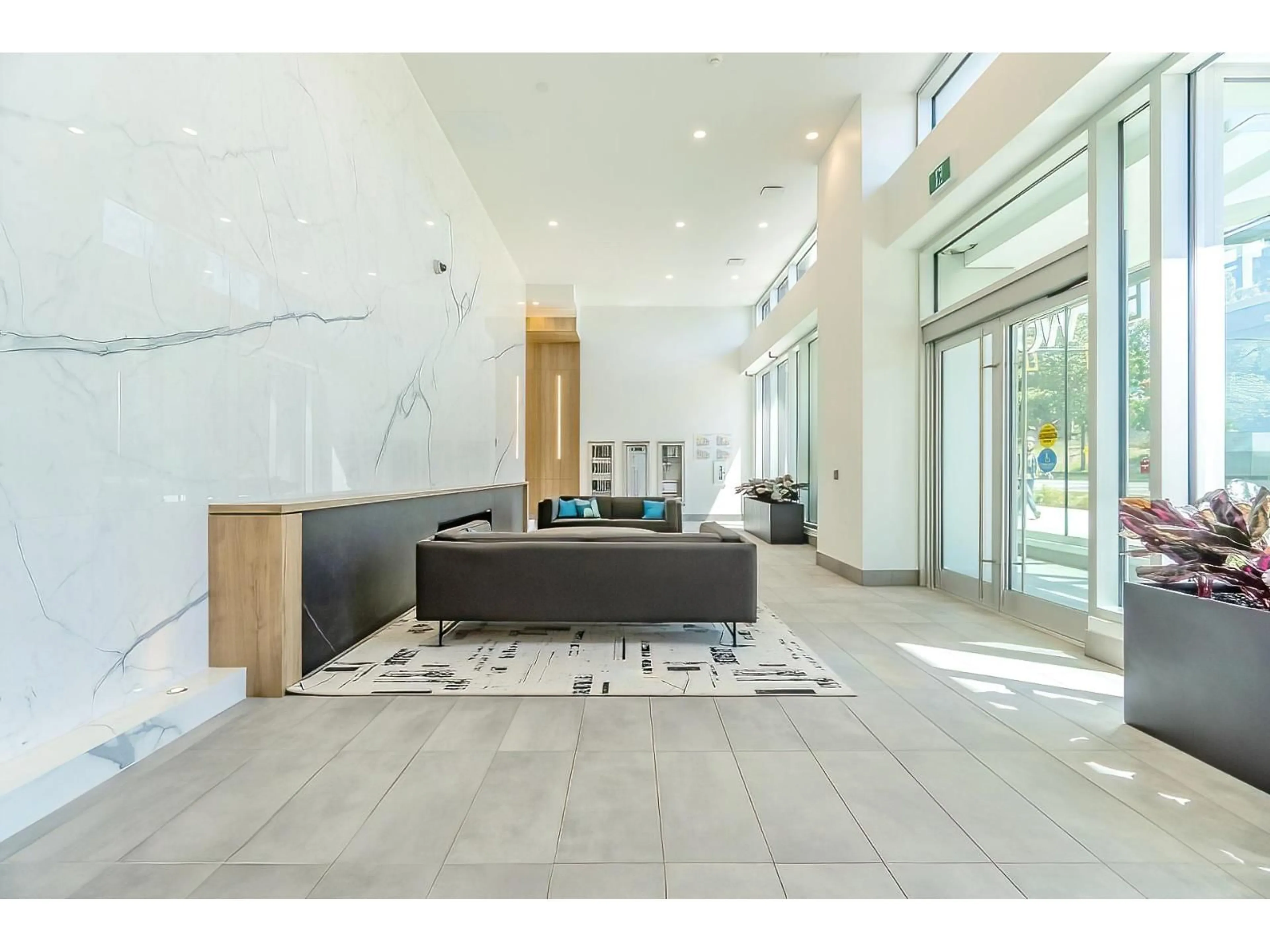 Lobby for 1704 - 13615 FRASER HIGHWAY, Surrey British Columbia V3T0P7