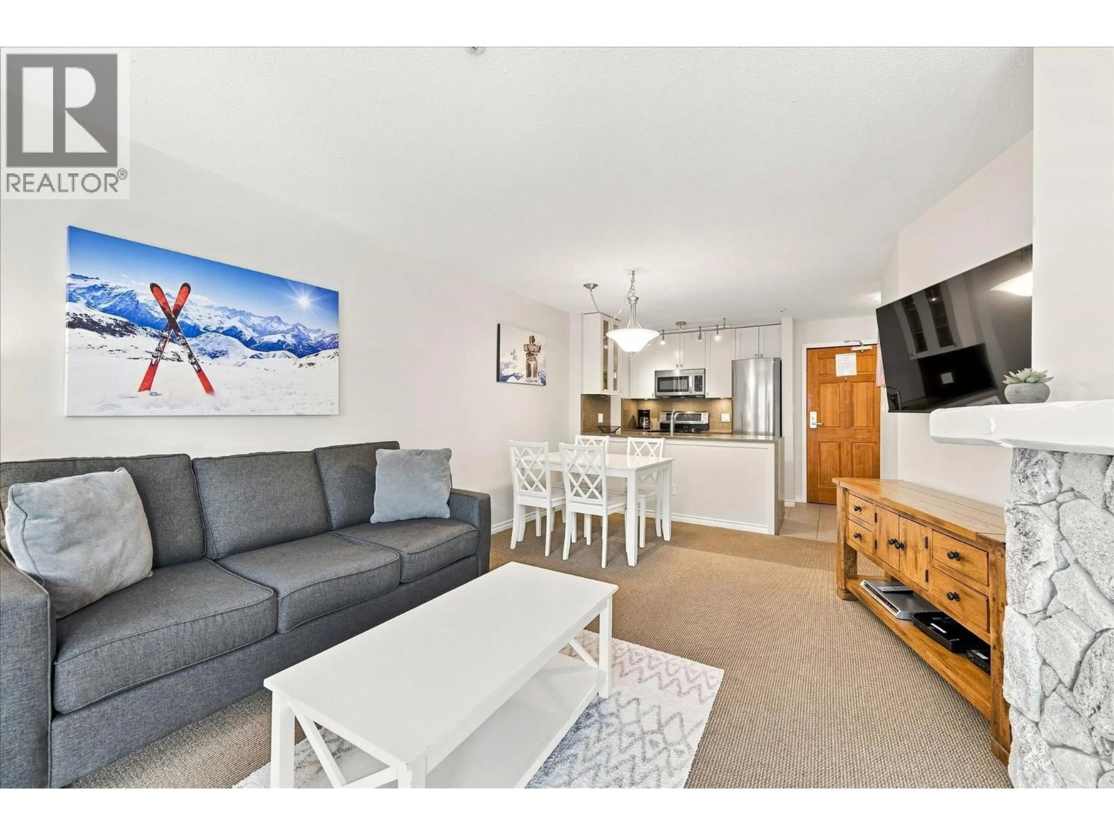 Living room with furniture, unknown for 338 - 4800 SPEARHEAD DRIVE, Whistler British Columbia V8E1G1