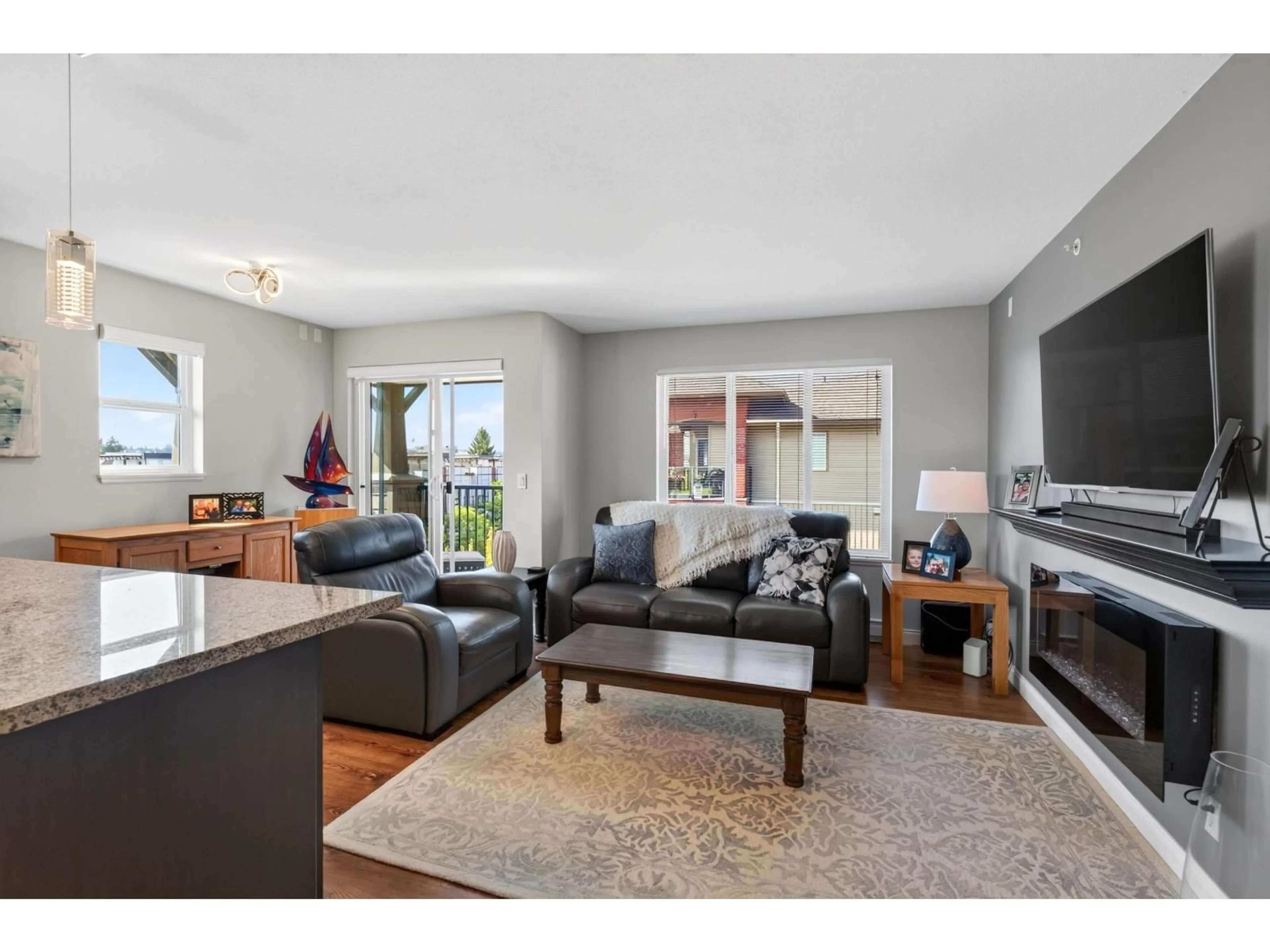 Living room with furniture, unknown for 412 - 5488 198 STREET, Langley British Columbia V3A1G2