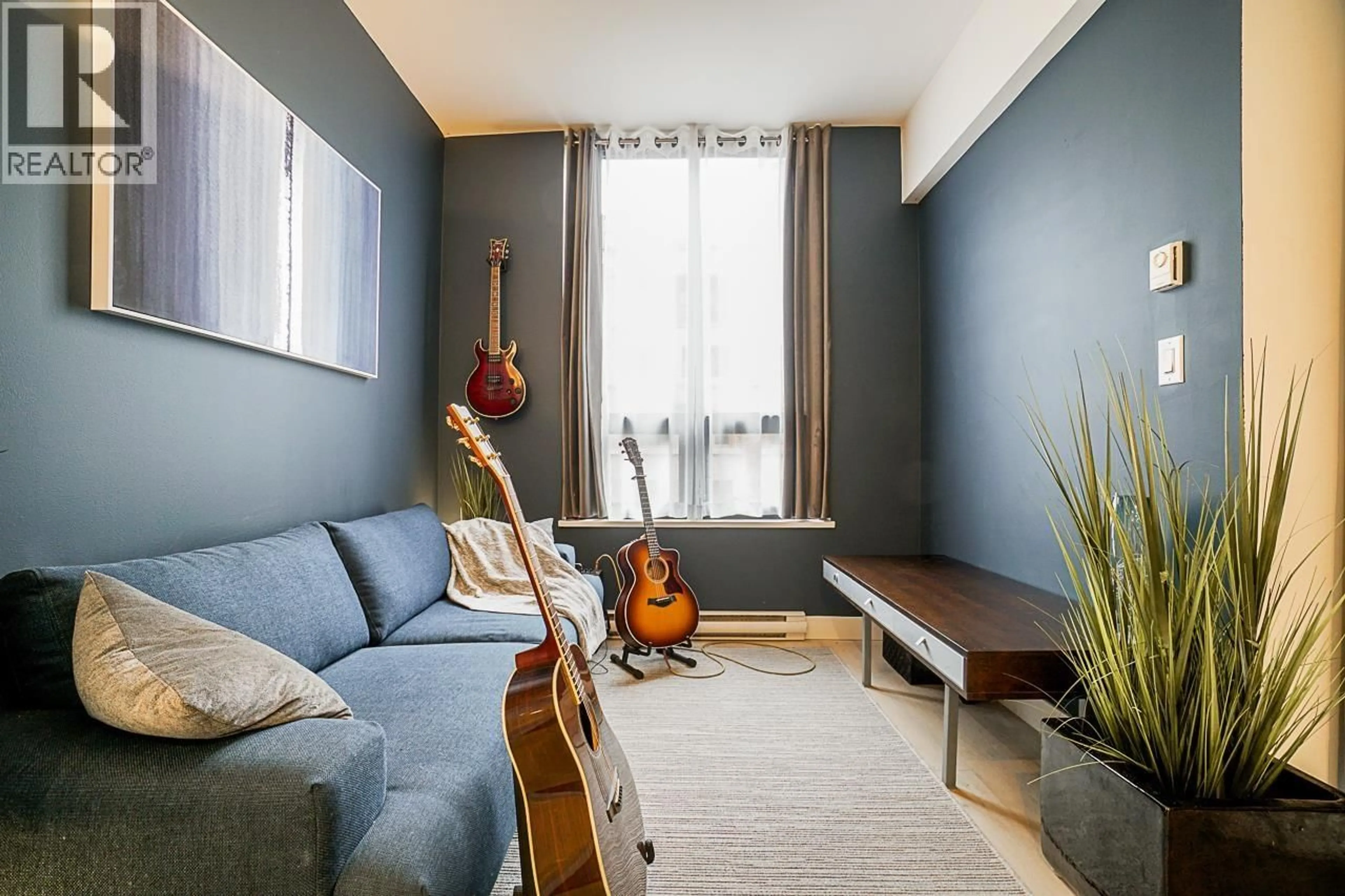Living room with furniture, unknown for 205 - 531 BEATTY STREET, Vancouver British Columbia V6B0C5