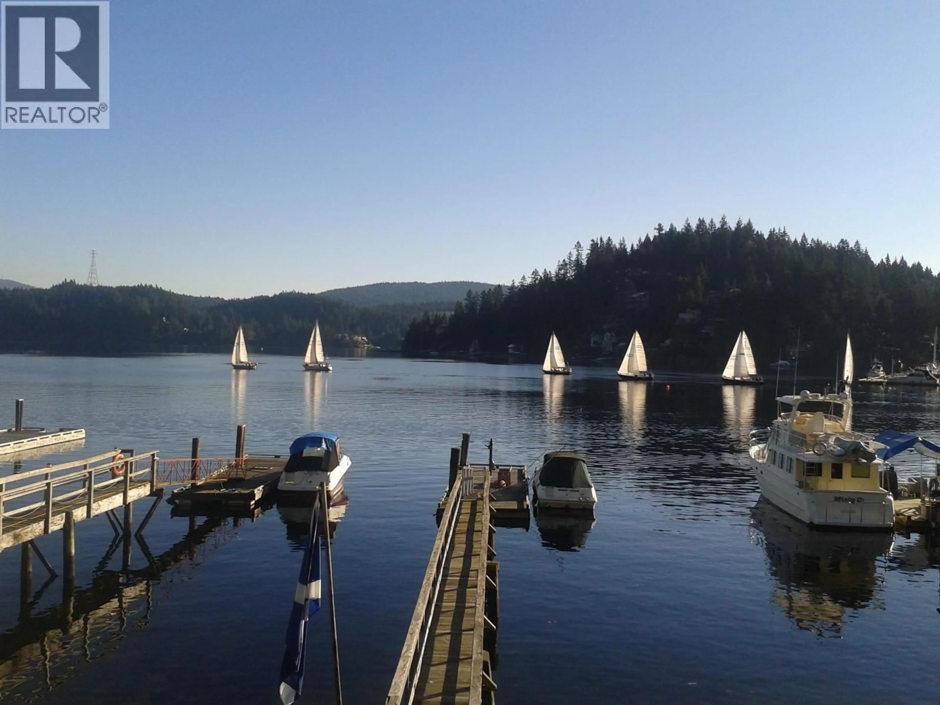 Blurry image for 2558 PANORAMA DRIVE, North Vancouver British Columbia V7G1V5