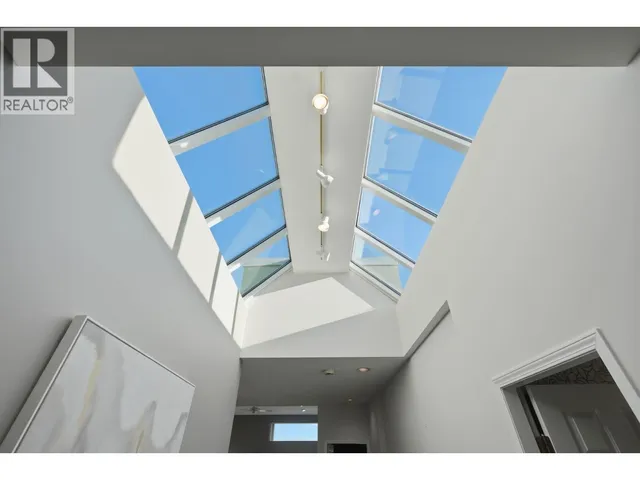 2343 FOLKESTONE WAY, West Vancouver 5