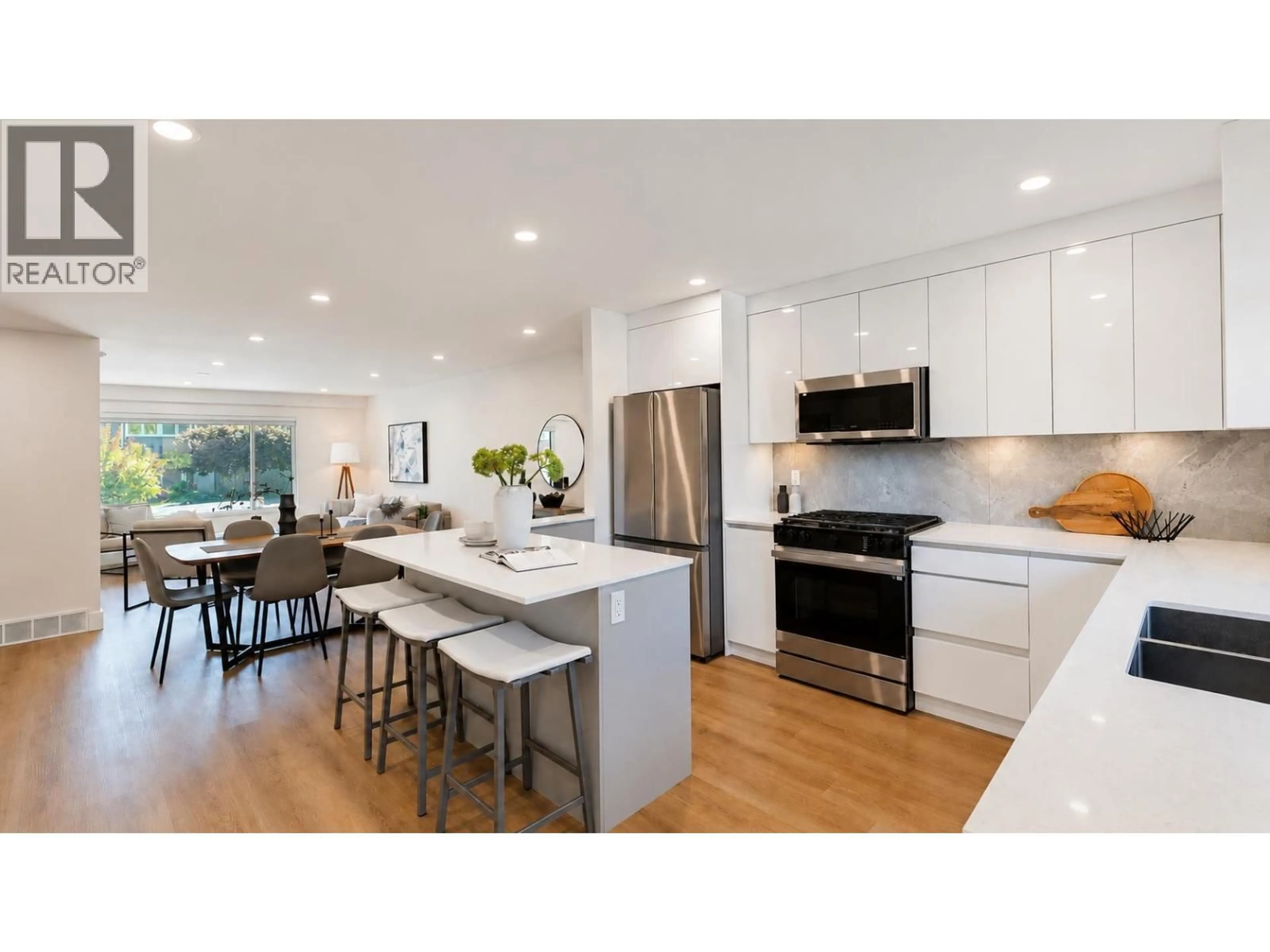 Open concept kitchen, unknown for 12475 208 STREET, Maple Ridge British Columbia V2X4X1