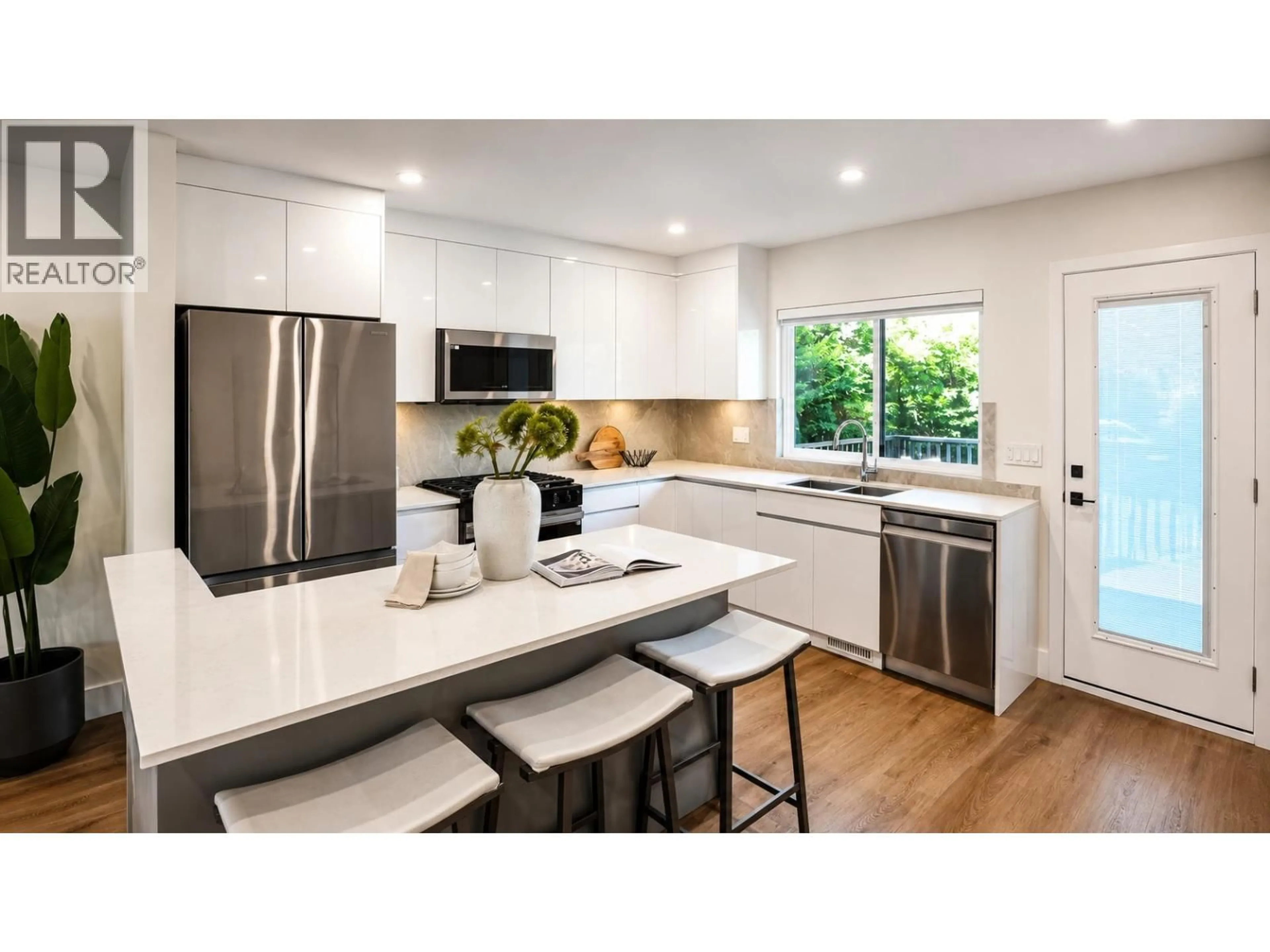 Contemporary kitchen, unknown for 12475 208 STREET, Maple Ridge British Columbia V2X4X1