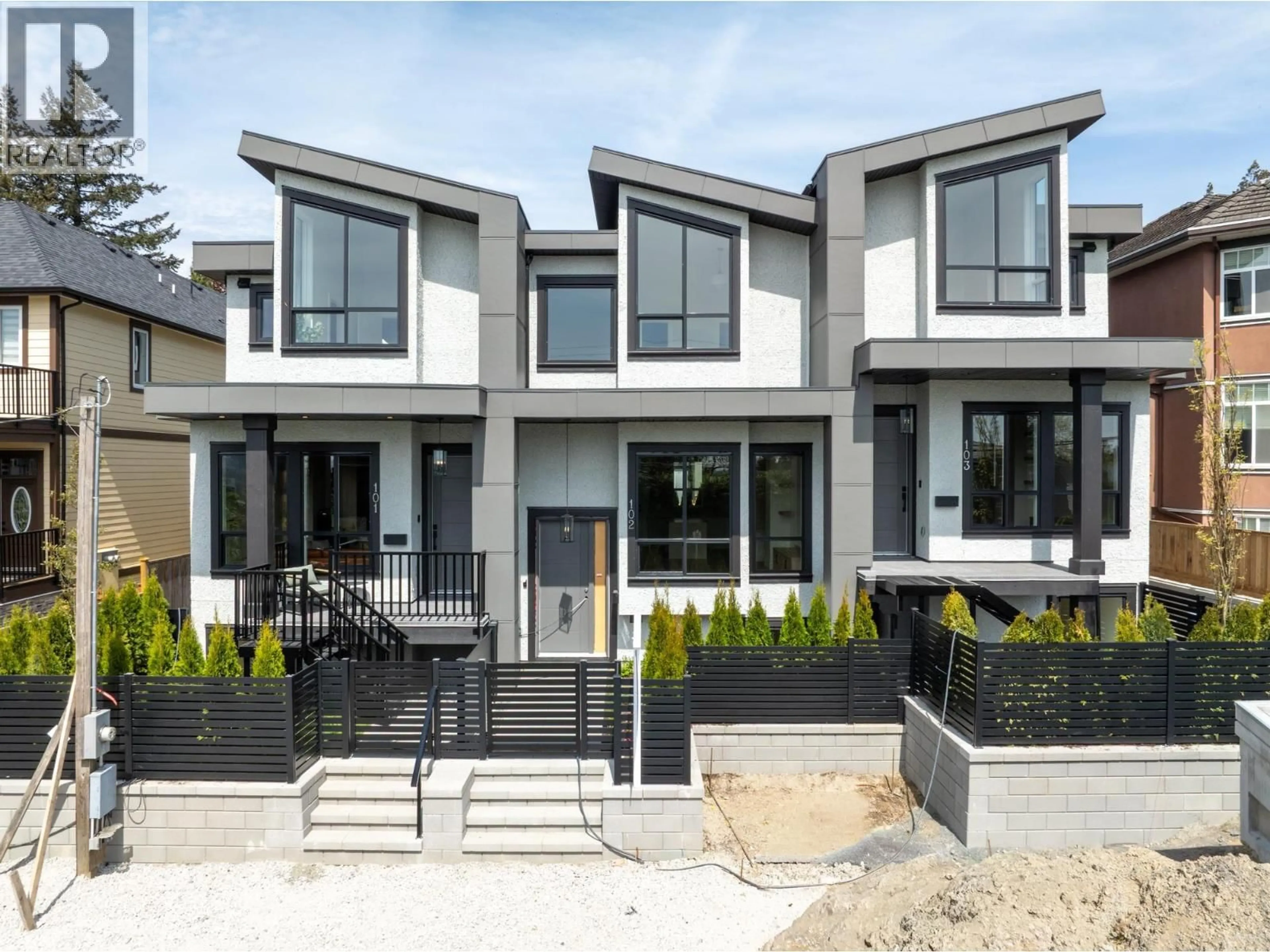 Home with vinyl exterior material, street for 103 - 753 EDGAR AVENUE, Coquitlam British Columbia V3K2J3
