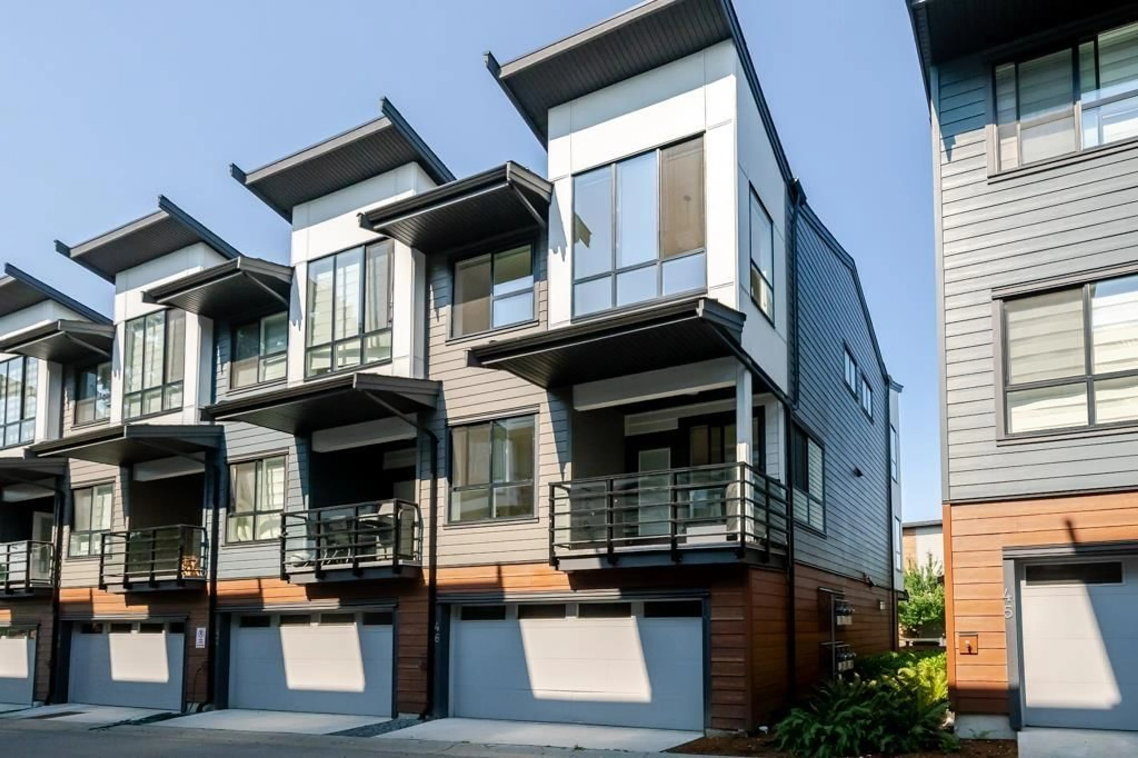Home with brick exterior material, street for 46 - 7177 194A STREET, Surrey British Columbia V4N6V6