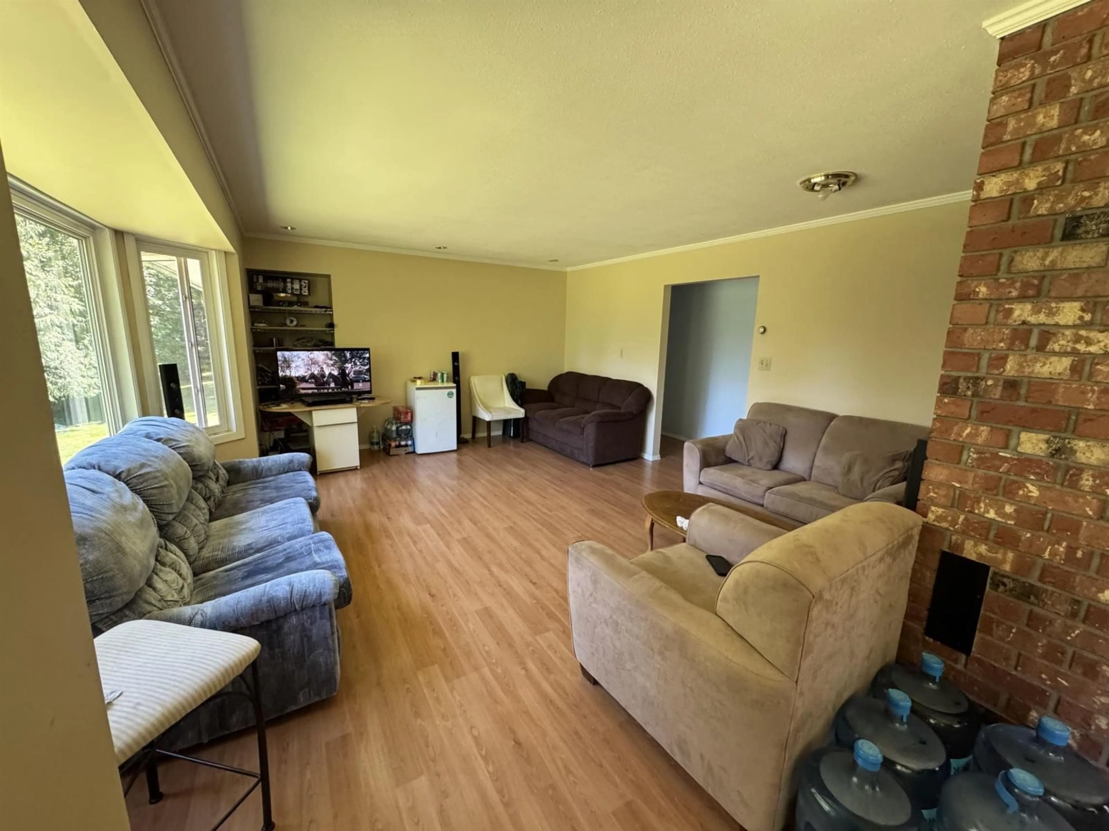 Living room with furniture, unknown for 29669 CAMELOT AVENUE, Abbotsford British Columbia V4X2E5
