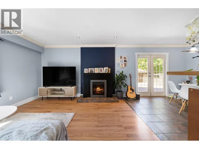 1857 WARWICK AVENUE, Port Coquitlam 4
