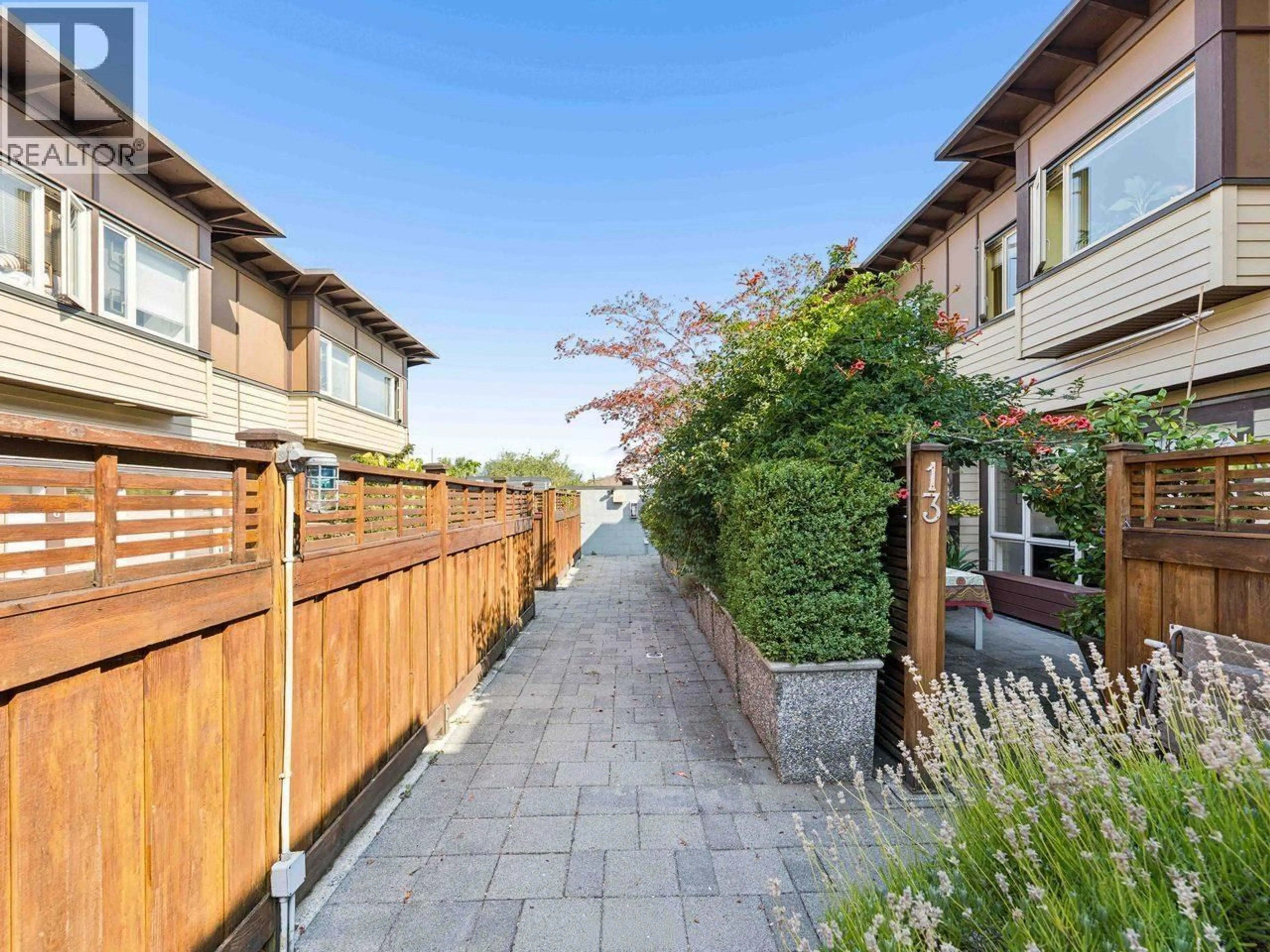 Patio, street for 13 - 2389 CHARLES STREET, Vancouver British Columbia V5L5G4