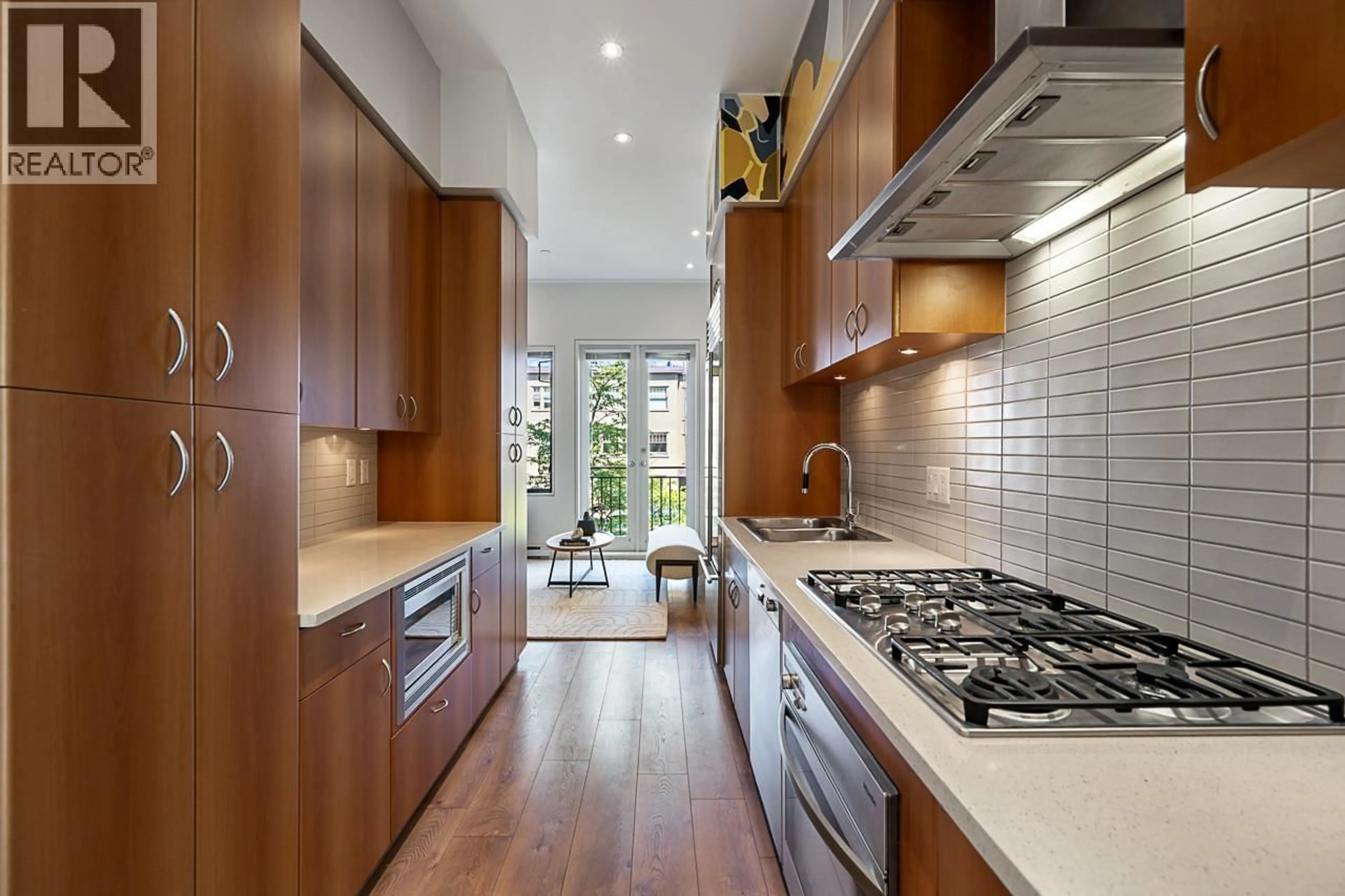 Contemporary kitchen, ceramic/tile floor for 1 - 1425 11TH AVENUE, Vancouver British Columbia V6H1K9