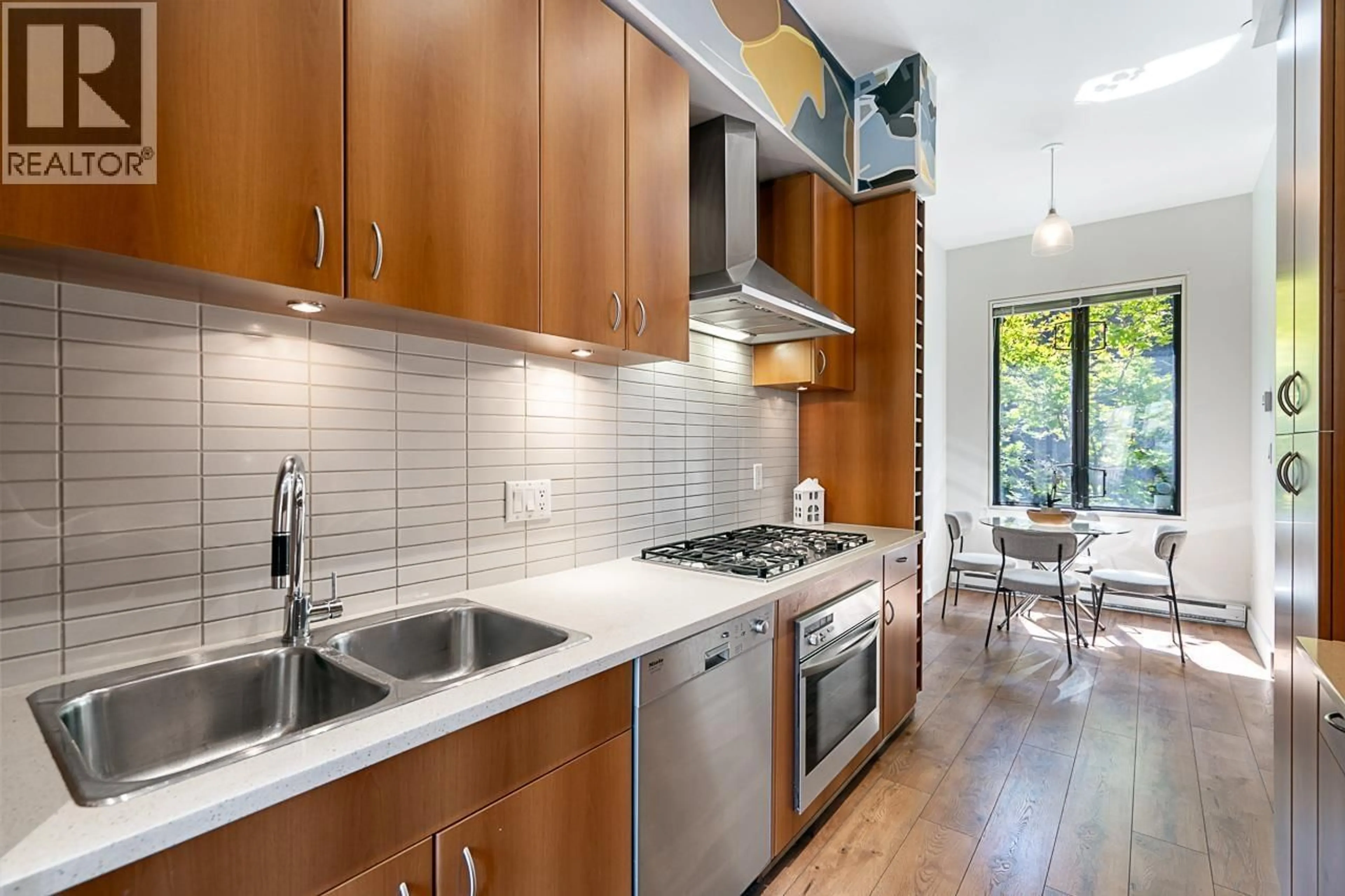Unknown for 1 - 1425 11TH AVENUE, Vancouver British Columbia V6H1K9