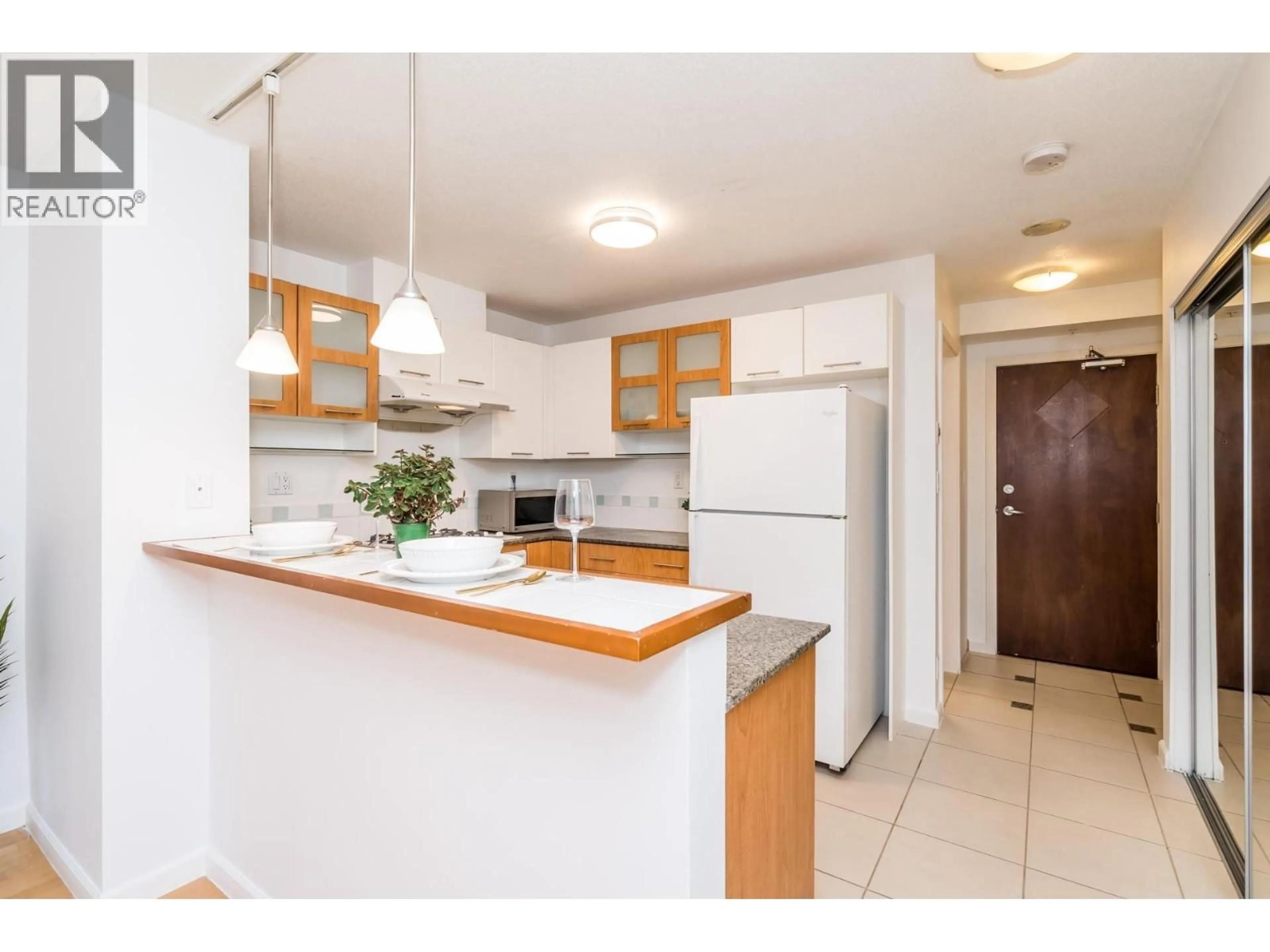 Standard kitchen, unknown for 511 - 7831 WESTMINSTER HIGHWAY, Richmond British Columbia V6X4J4