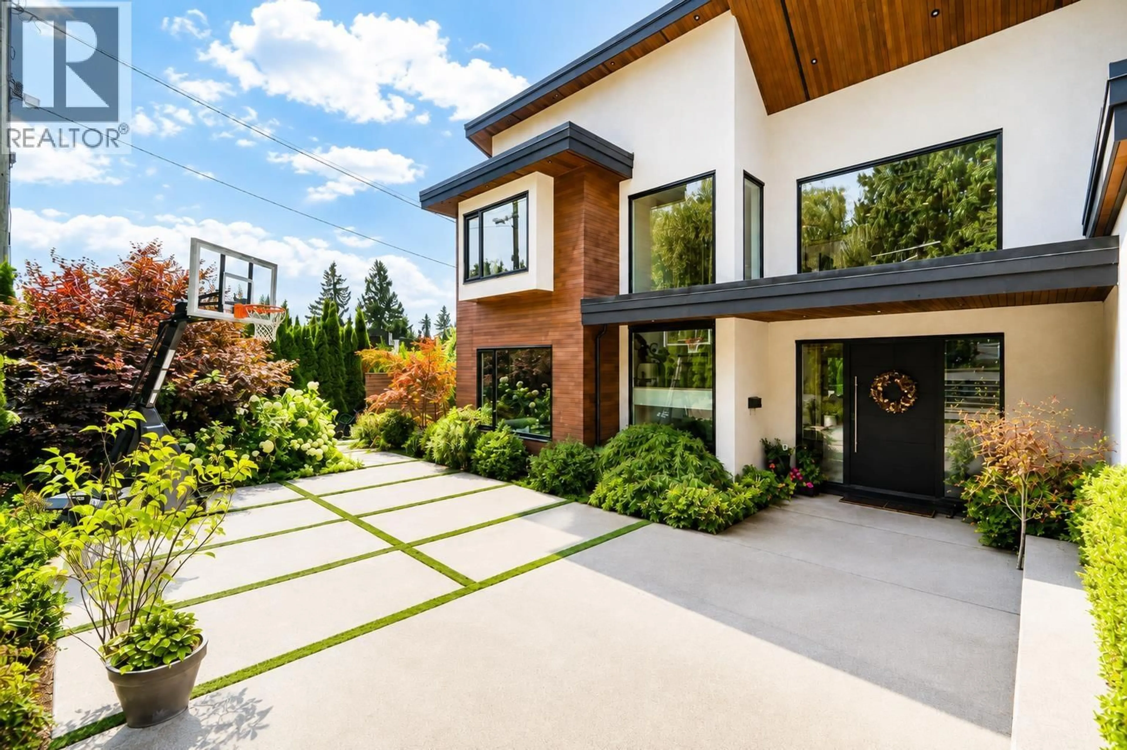 Unknown for 955 FOREST HILLS DRIVE, North Vancouver British Columbia V7R1N4
