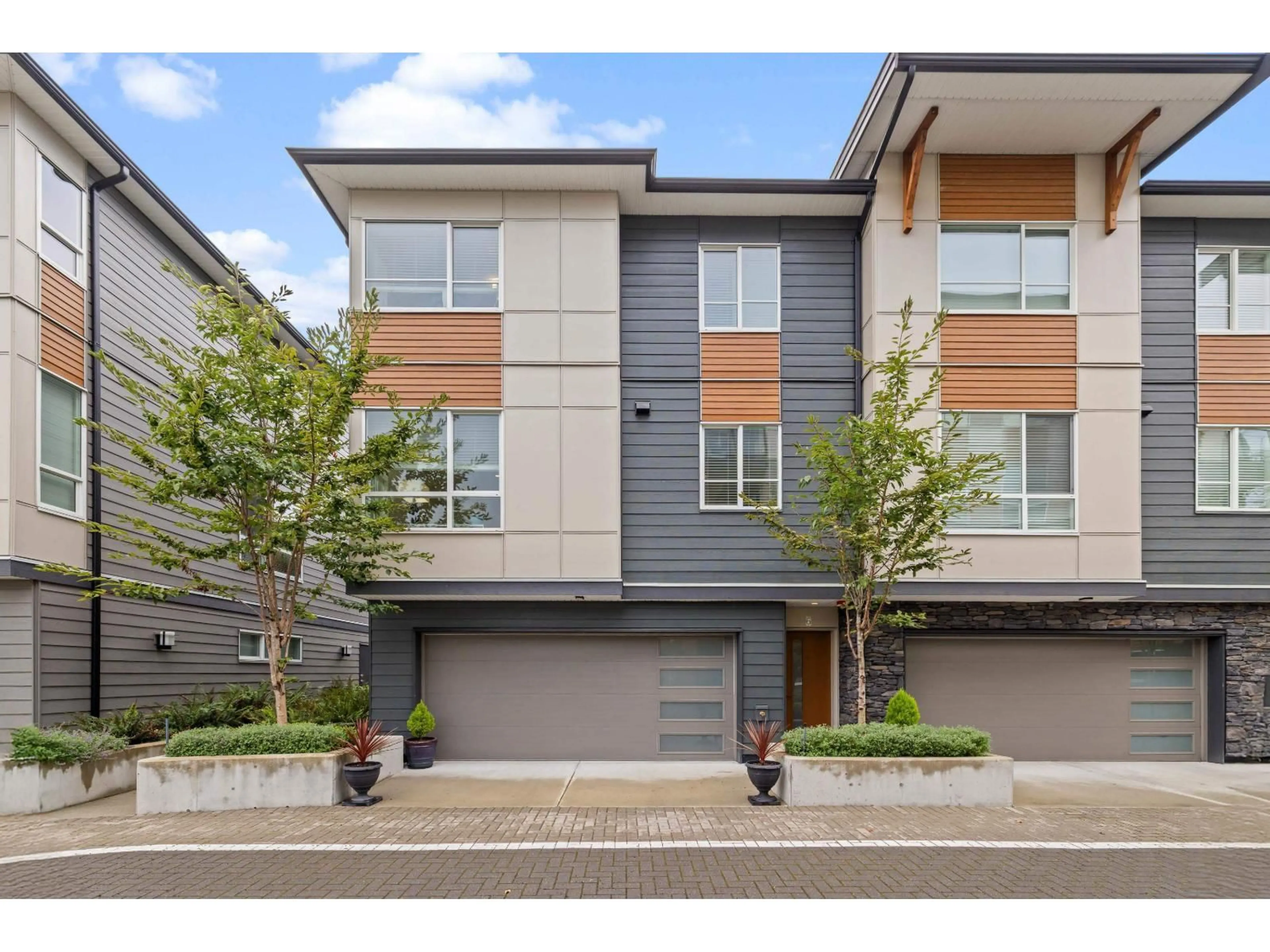 Unknown for 6 - 19935 75A AVENUE, Langley British Columbia V2Y4L5