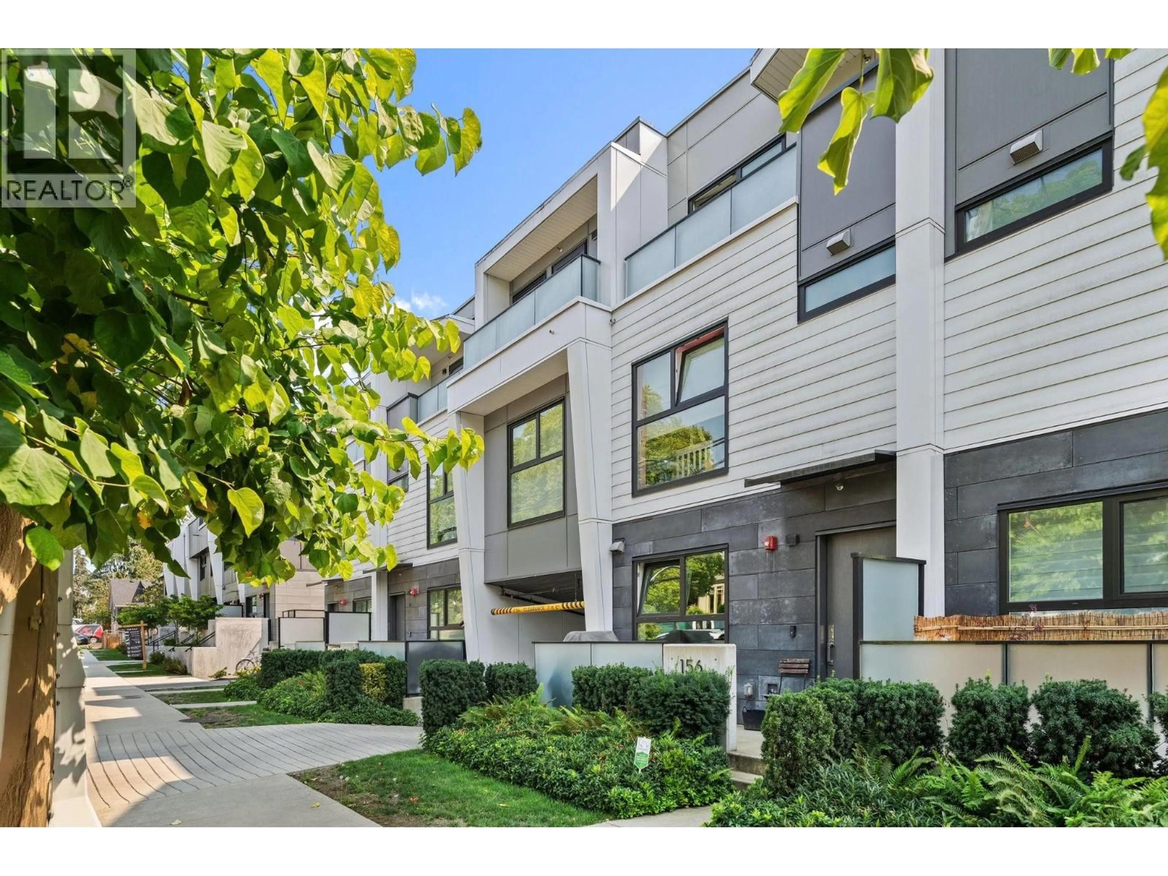 Unknown for 156 WOODSTOCK AVENUE, Vancouver British Columbia V5Y0N1