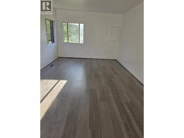 2146 MCLAREN ROAD, Prince George 4