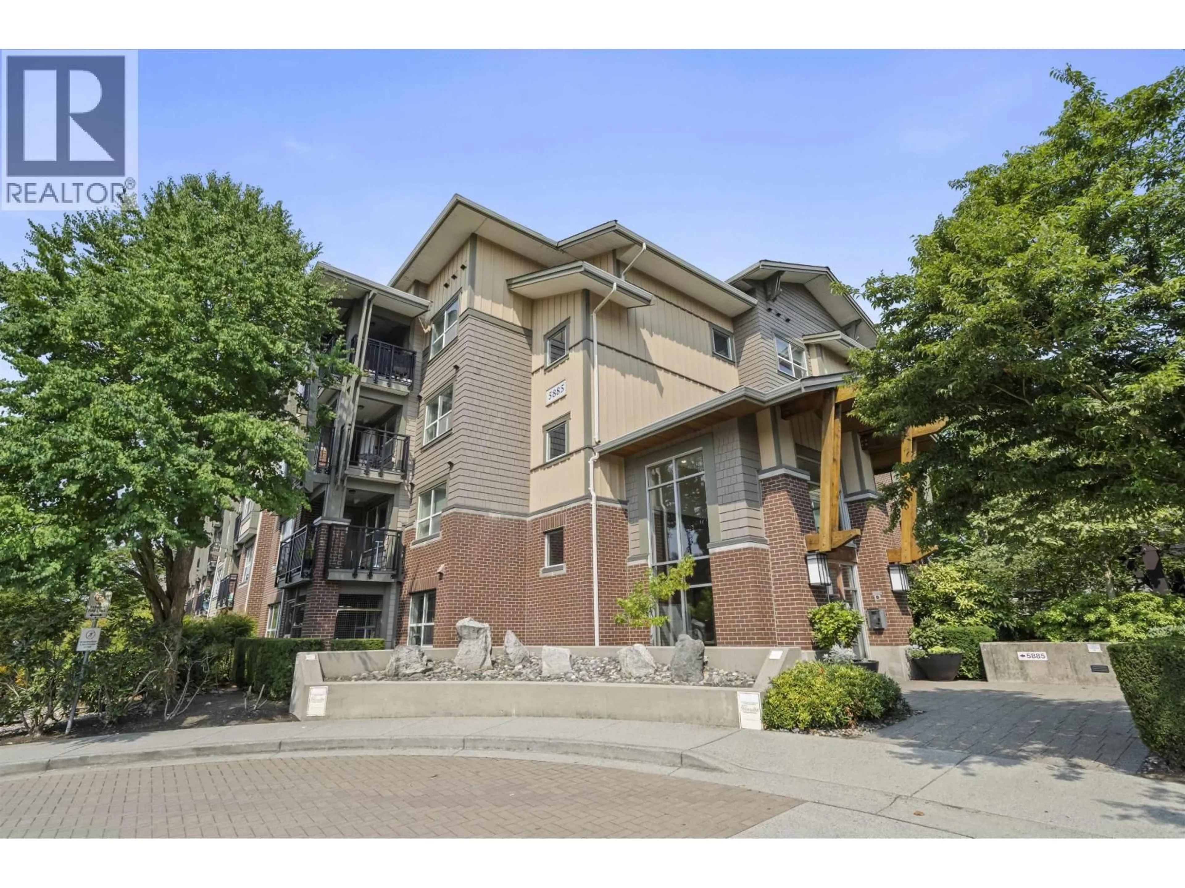 Patio, street for 302 - 5885 IRMIN STREET, Burnaby British Columbia V5J0C2