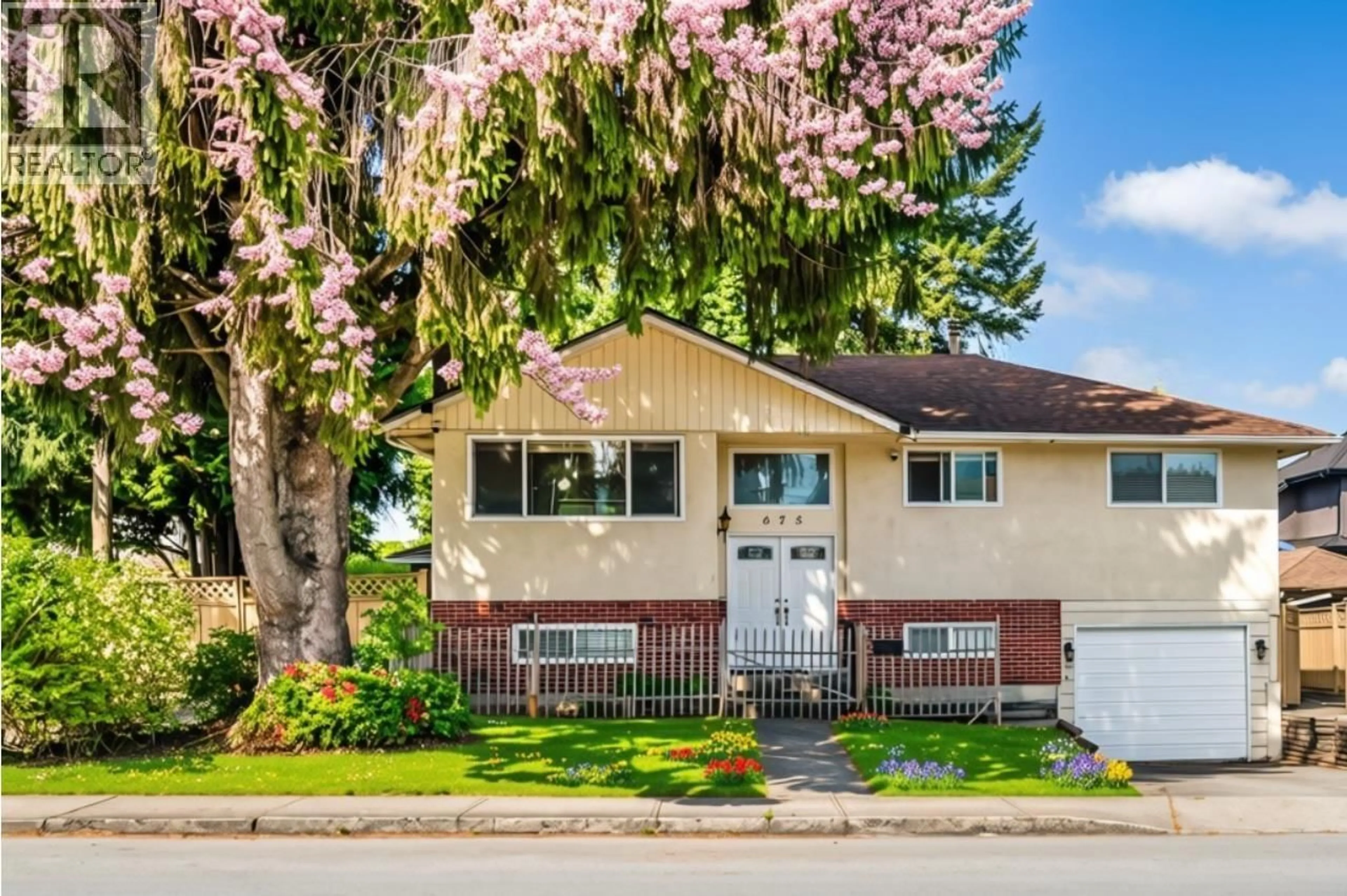 Home with brick exterior material, street for 675 DUNCAN AVENUE, Burnaby British Columbia V5B4M1