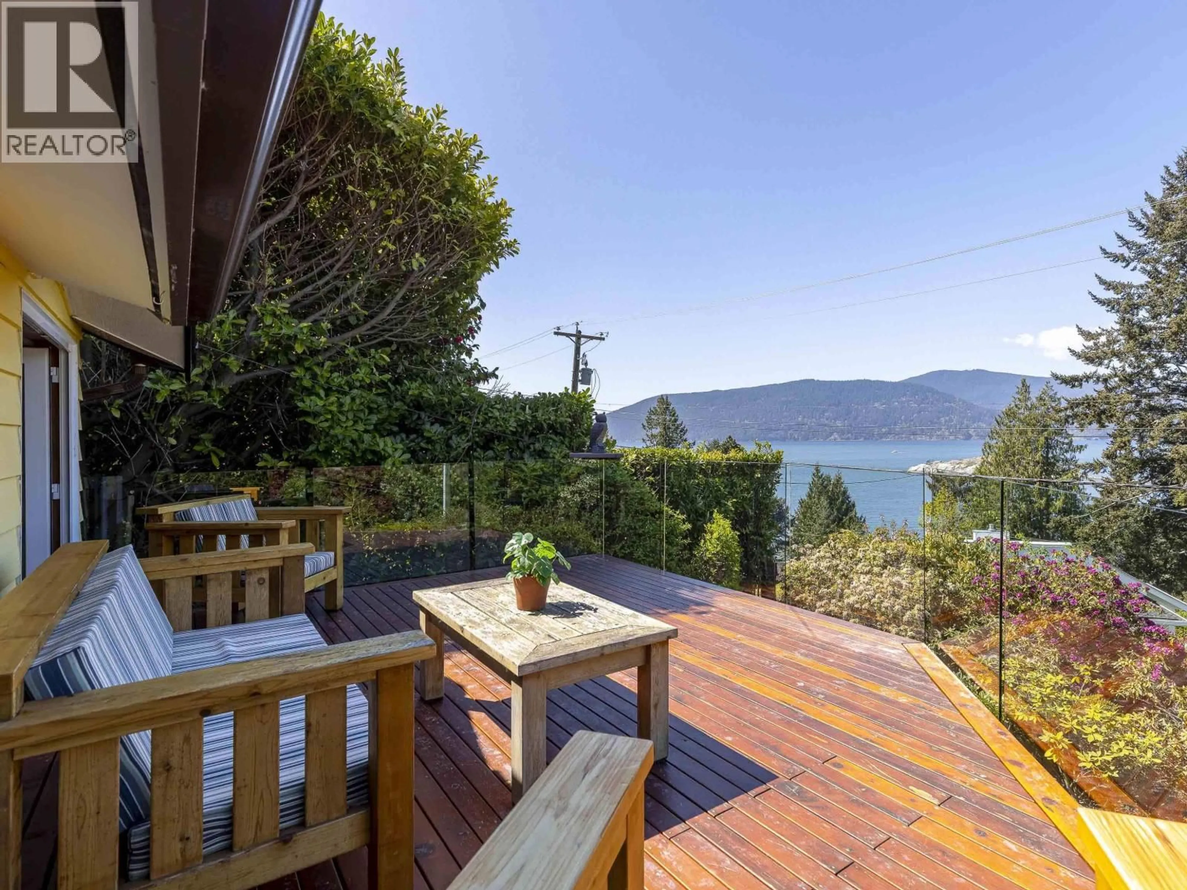 Patio, water/lake/river/ocean view for 6248 WELLINGTON AVENUE, West Vancouver British Columbia V7W2H4