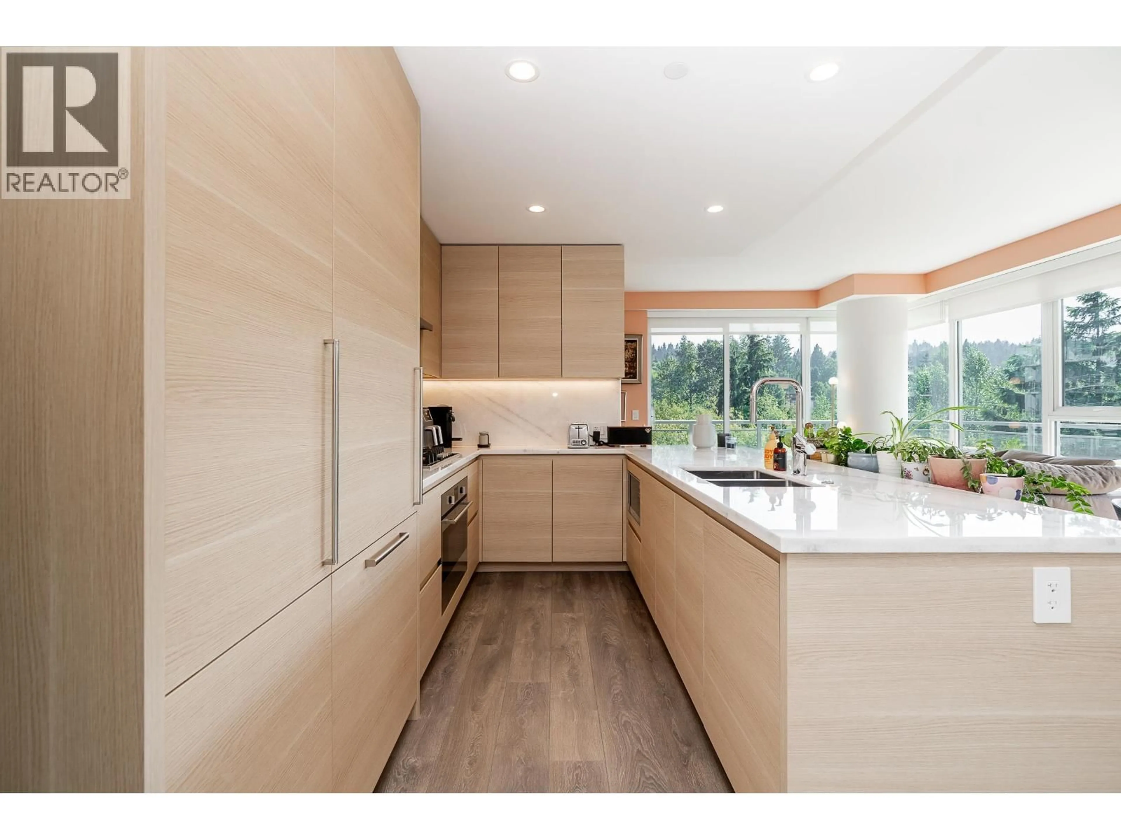 Contemporary kitchen, unknown for 707 - 305 MORRISSEY ROAD, Port Moody British Columbia V3H0M3