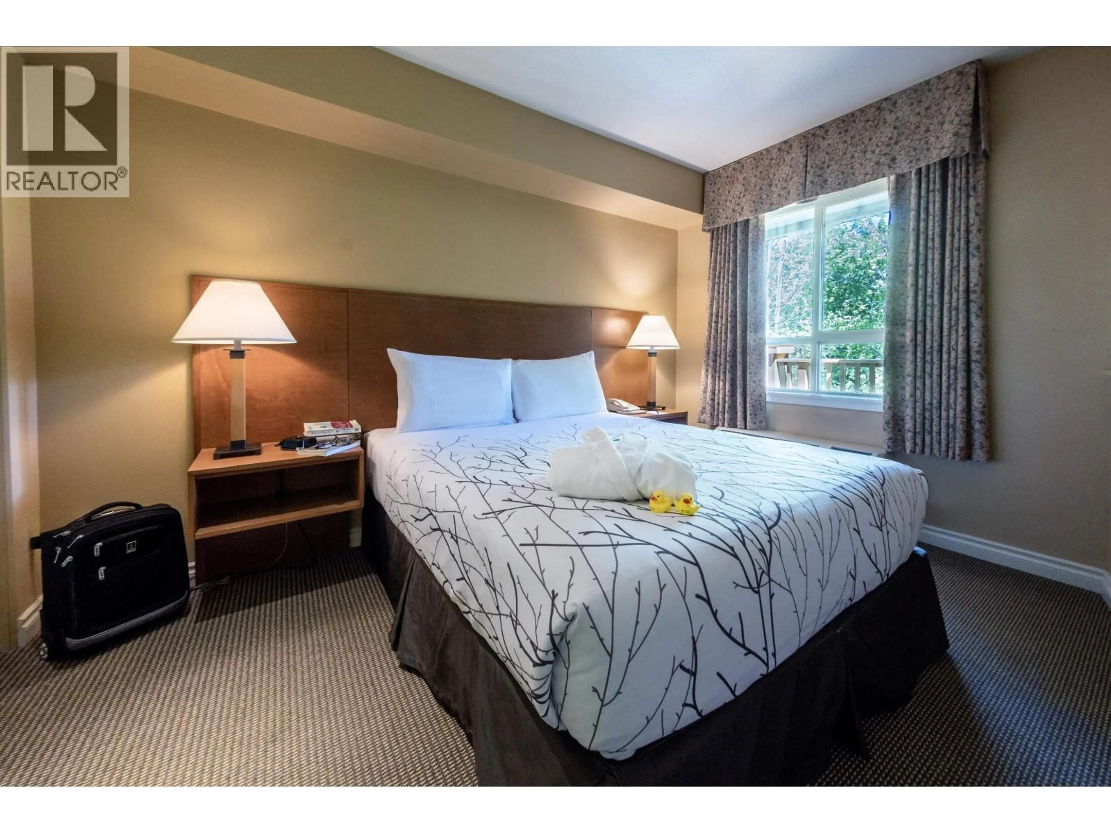 Bedroom with bed, unknown for 124 - 1490 HIGHWAY 99, Pemberton British Columbia V0N2L1